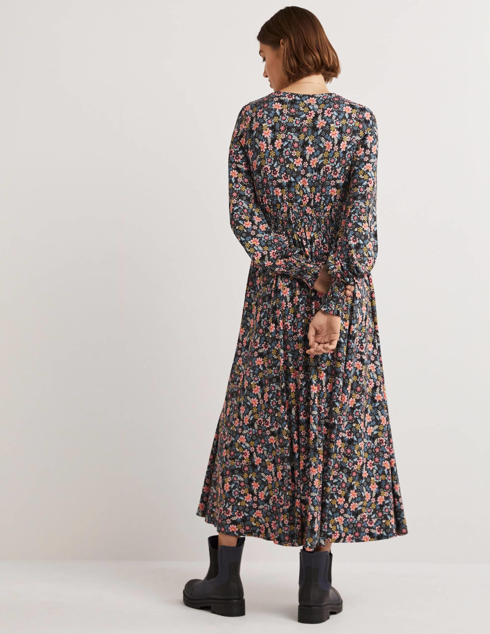 Smocked Jersey Midi Dress-Graphite, Opulent Leaf - Image 3