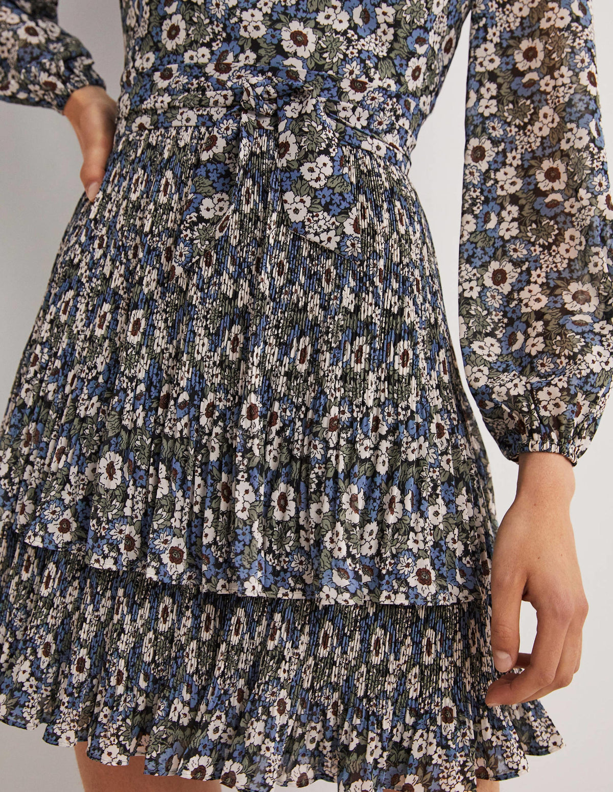 The Plisse Mini Dress-Black, Floral Lawn-2