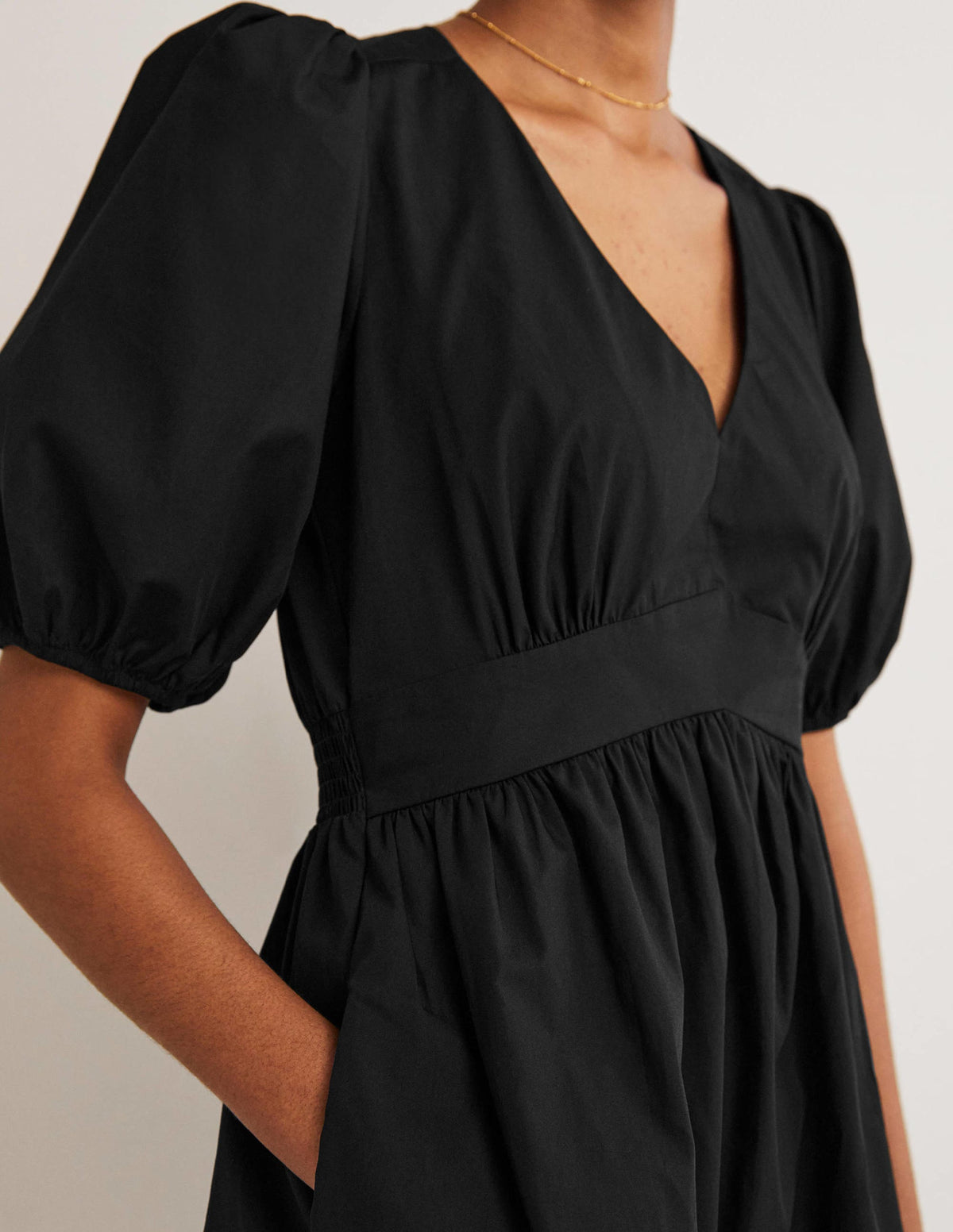 Puff Sleeve Tiered Dress-Black - Image 2
