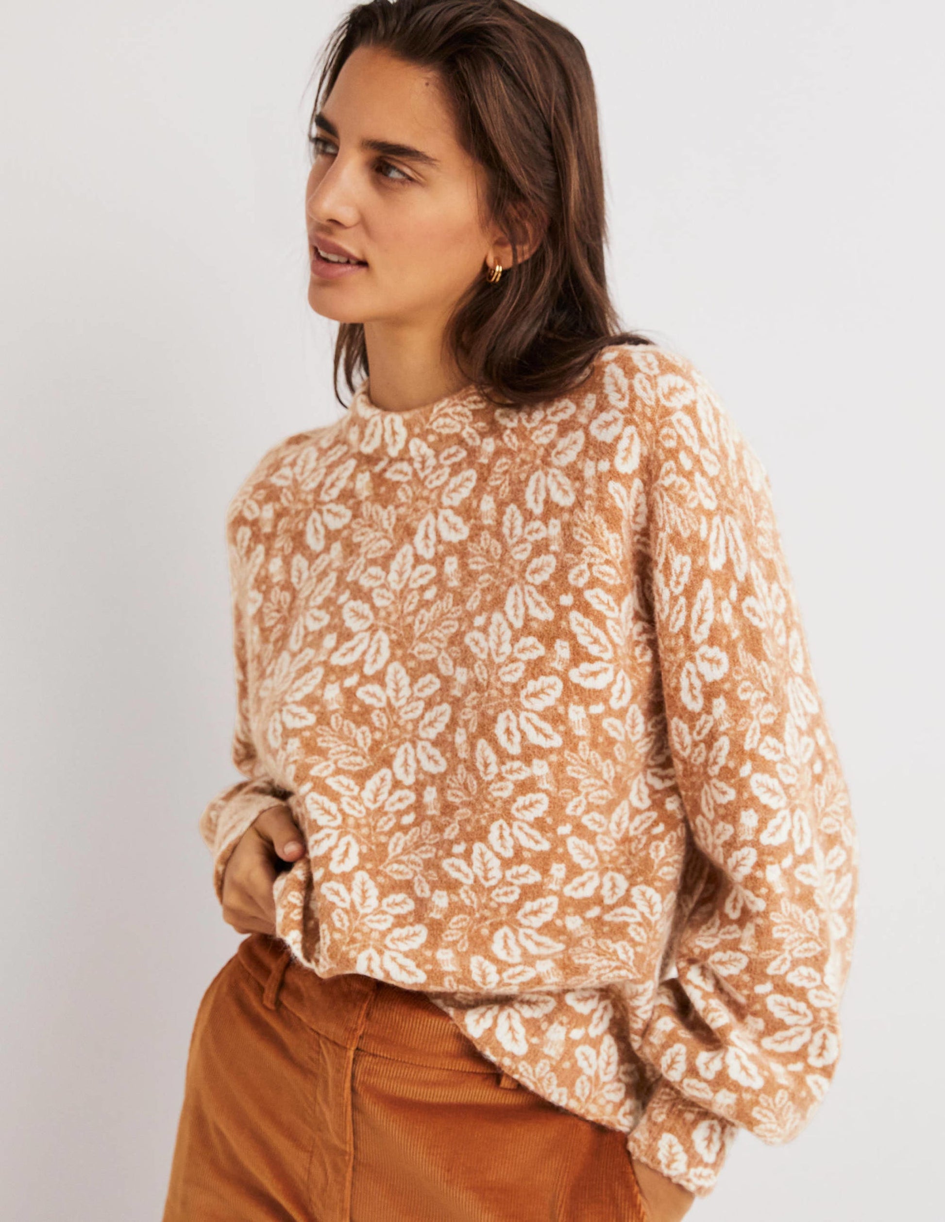 Blouson Sleeve Fluffy Sweater-Assam Brown, Acorn Leaf-2