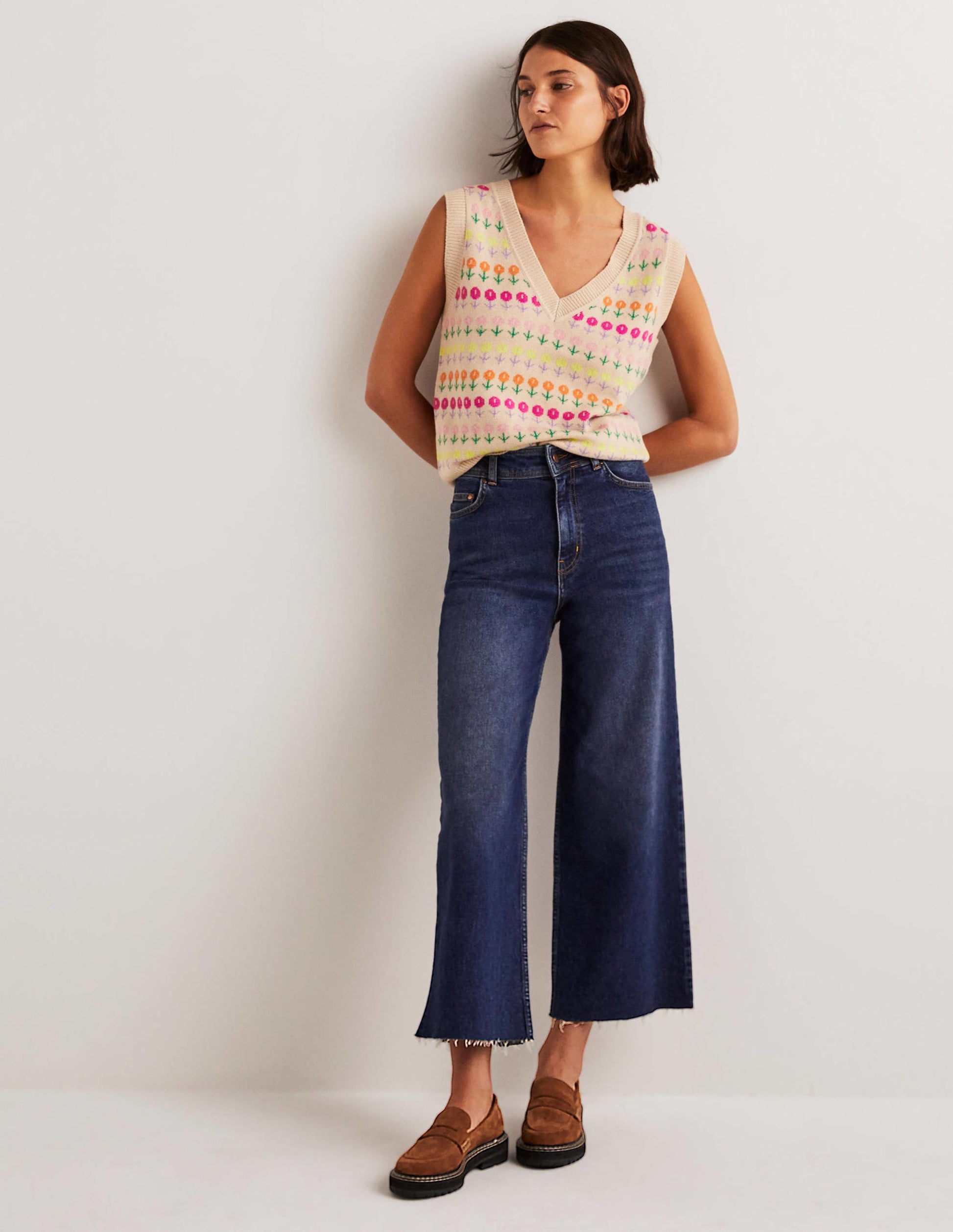 V-neck Knitted Sweater Vest-Chinchilla Melange, Floral-5