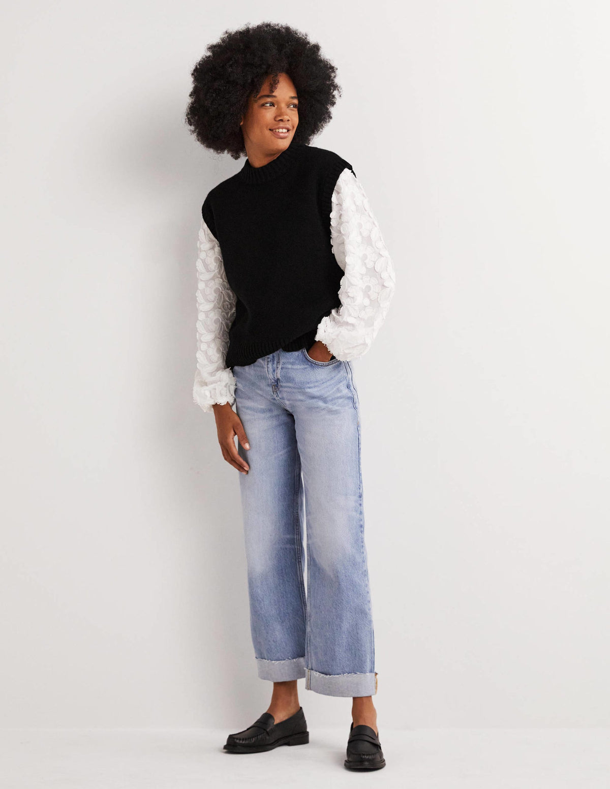 Chunky Cashmere Crew Neck Vest-Black - Image 5