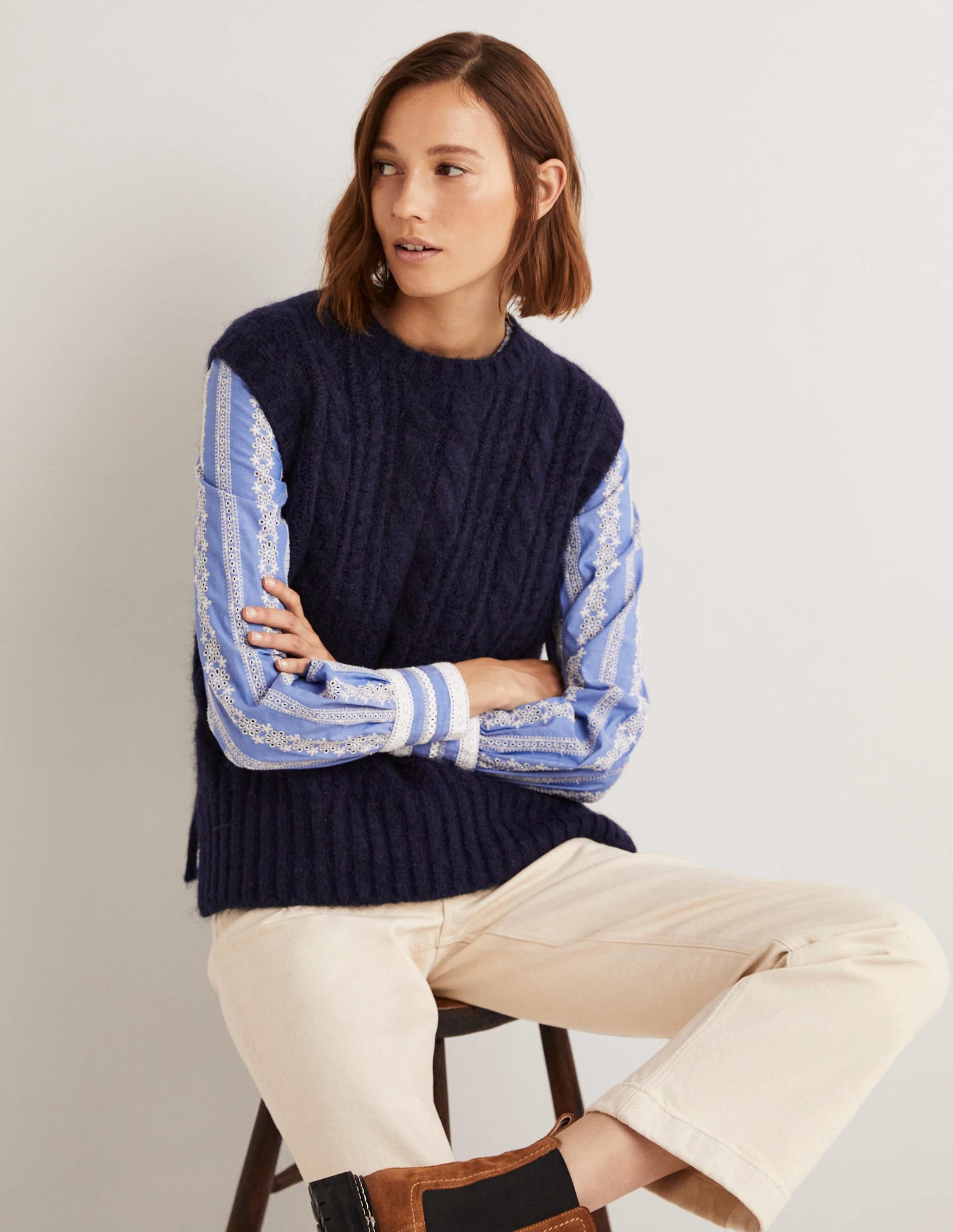Relaxed Cable Sweater Vest-Navy - Image 4