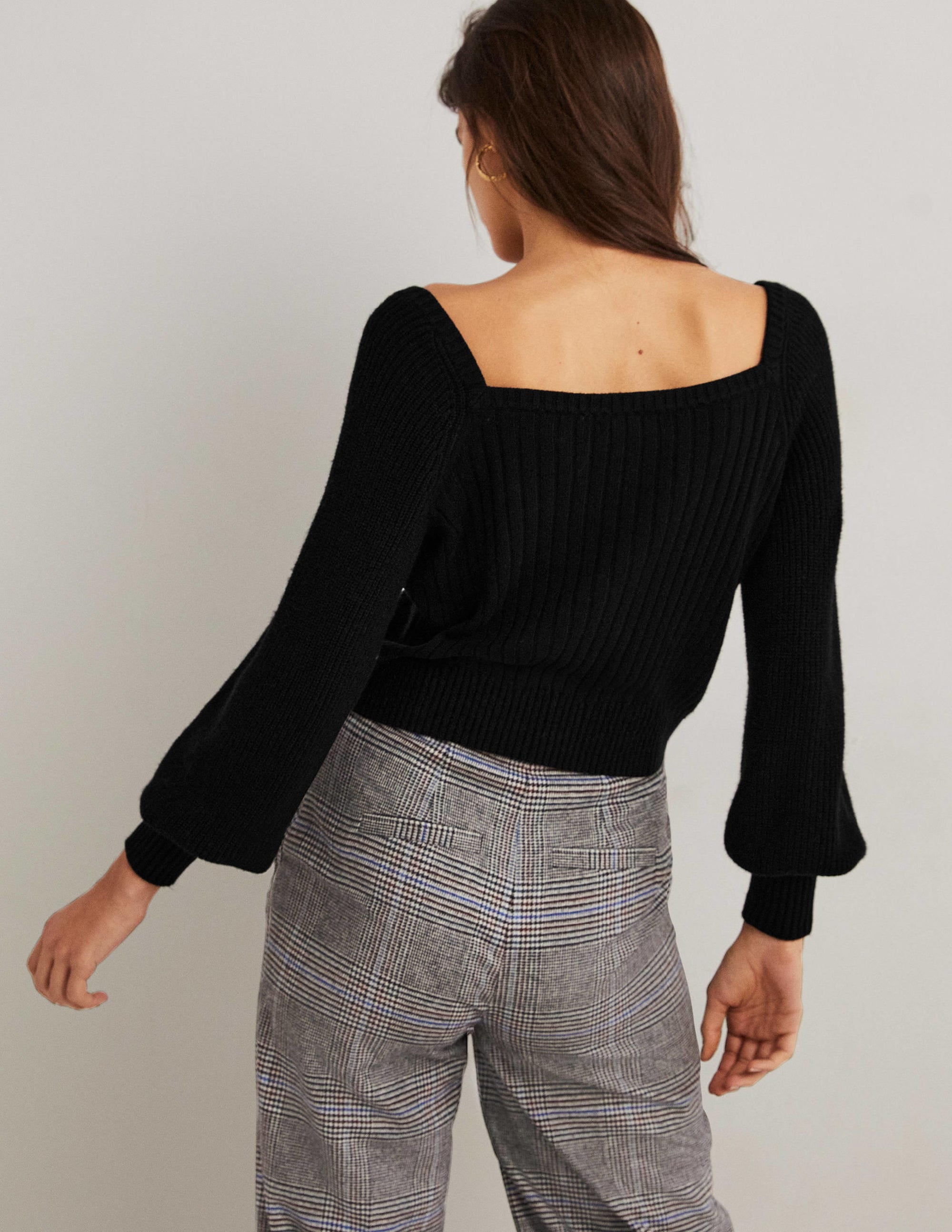Sweetheart Blouson Sweater-Black - Image 3