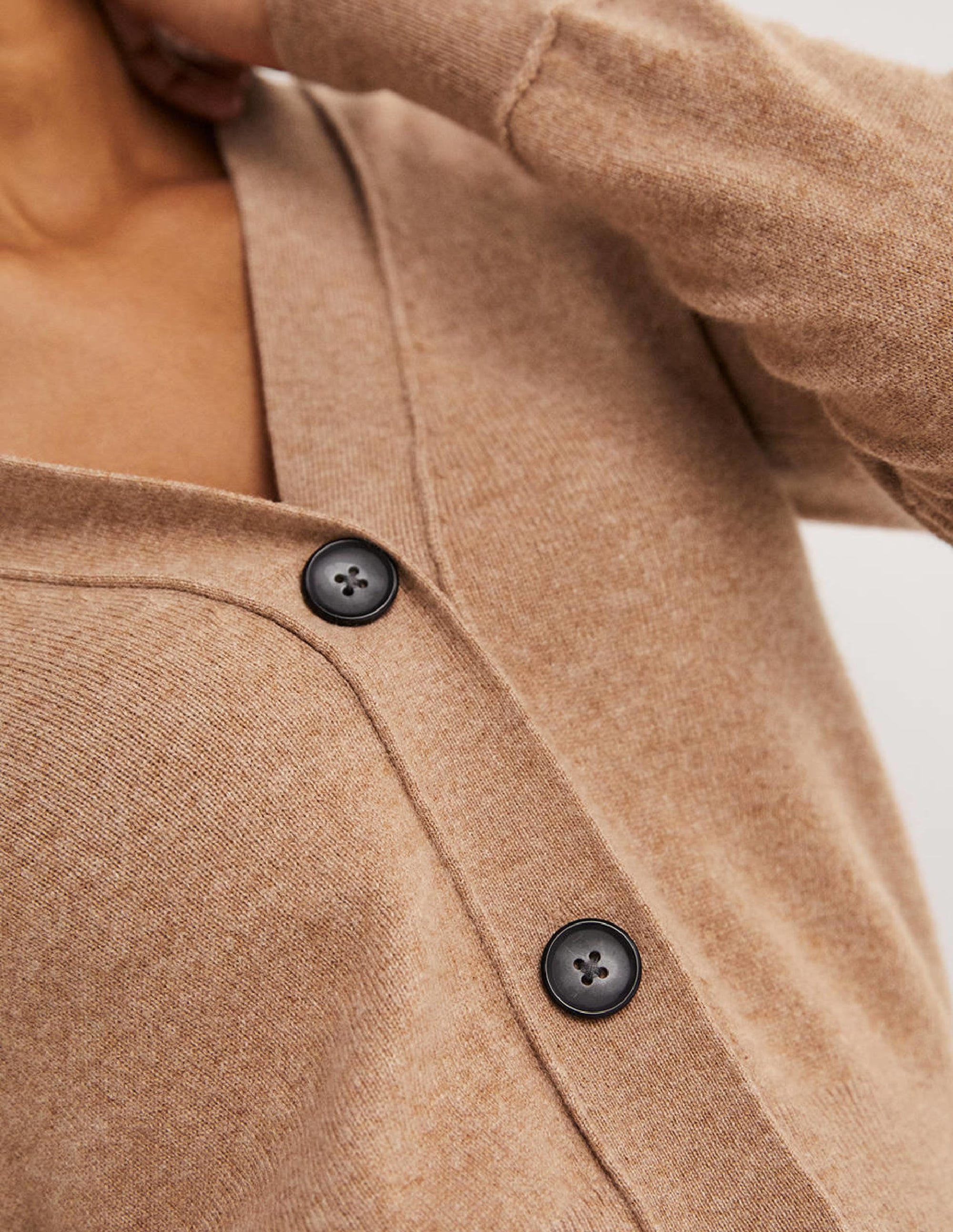 Cropped Cashmere V Cardigan-Camel Melange - Image 2