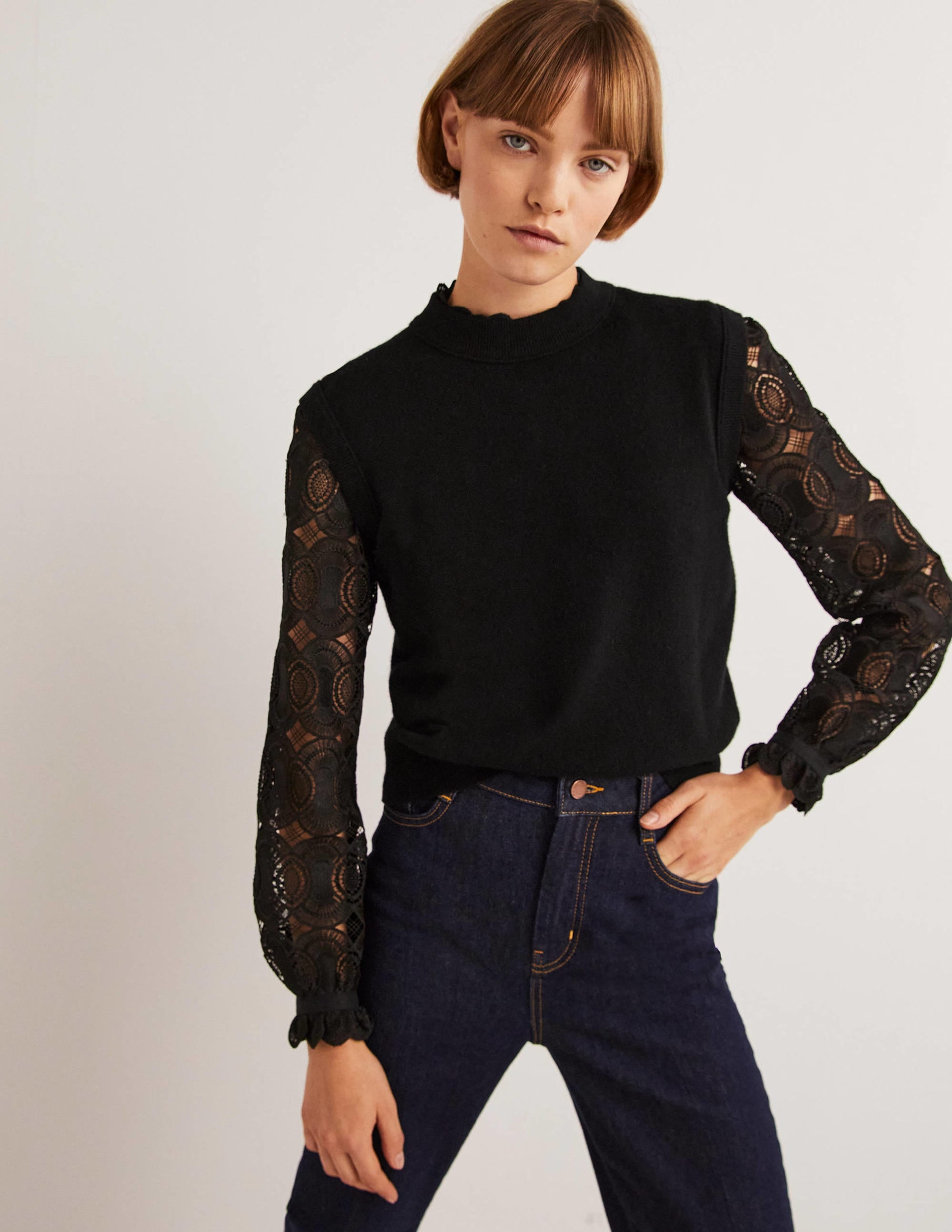 Cashmere Crew Neck Vest-Black - Image 1