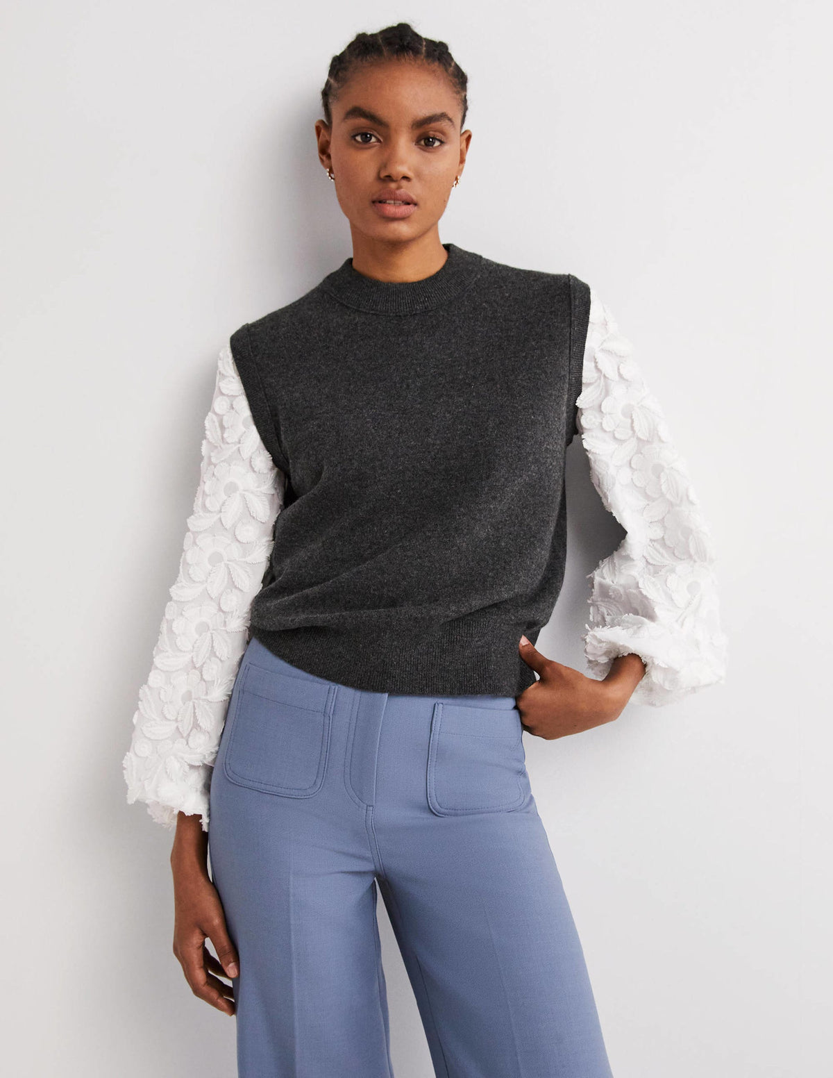 Cashmere Crew Neck Vest-Charcoal Melange - Image 1