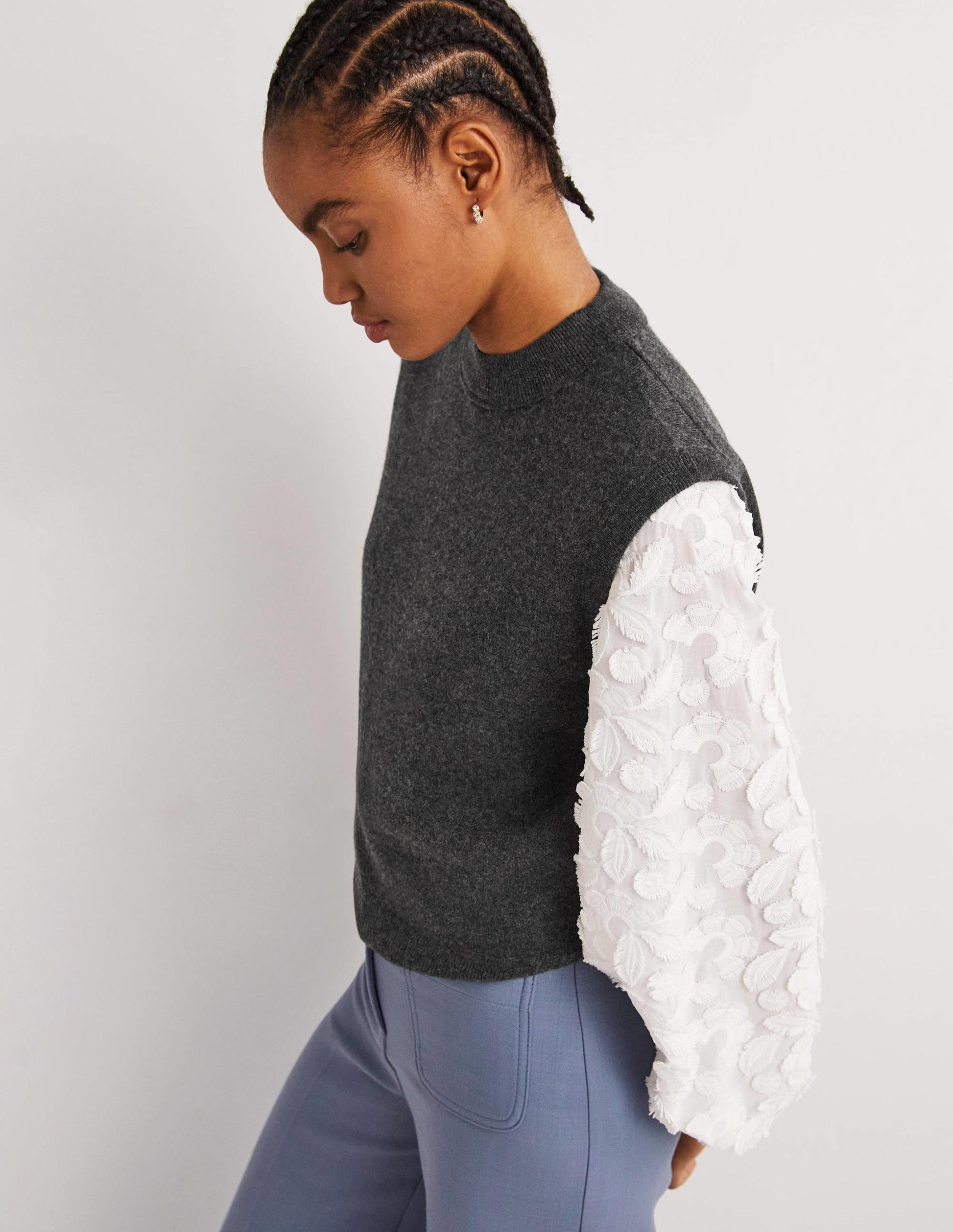 Cashmere Crew Neck Vest-Charcoal Melange-5