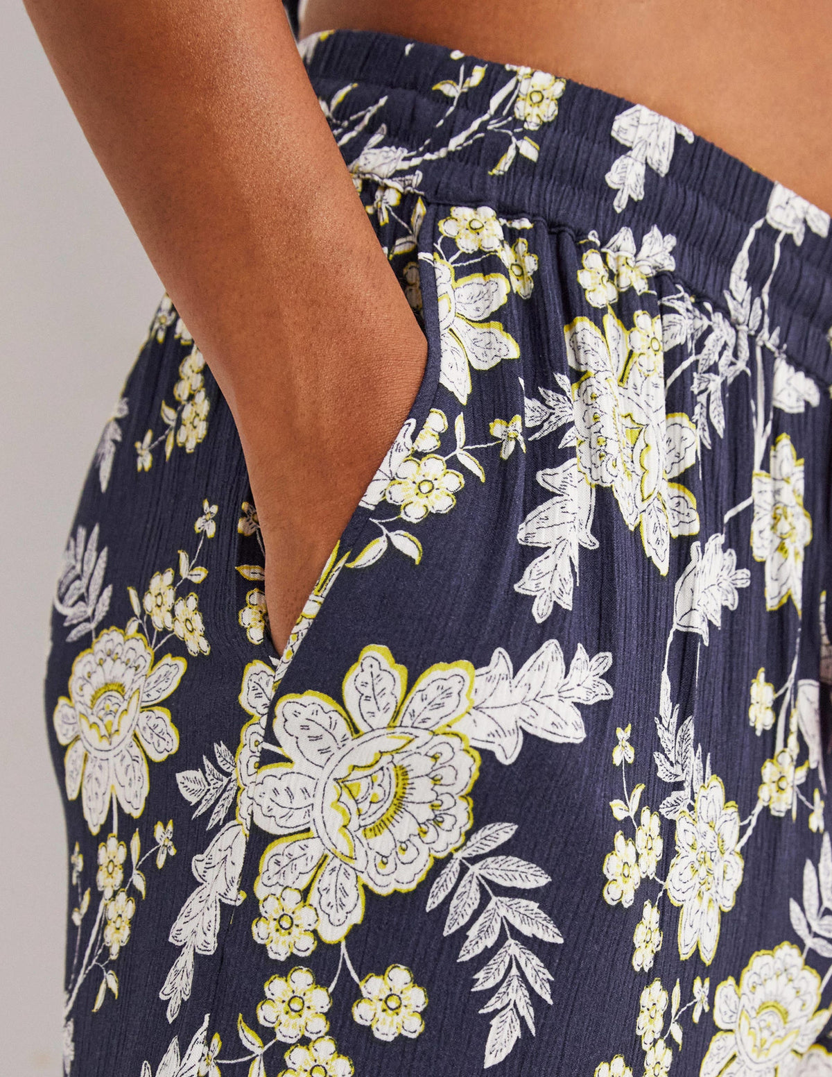 Crinkle Tapered Pants-French Navy, Chintz Bloom - Image 2