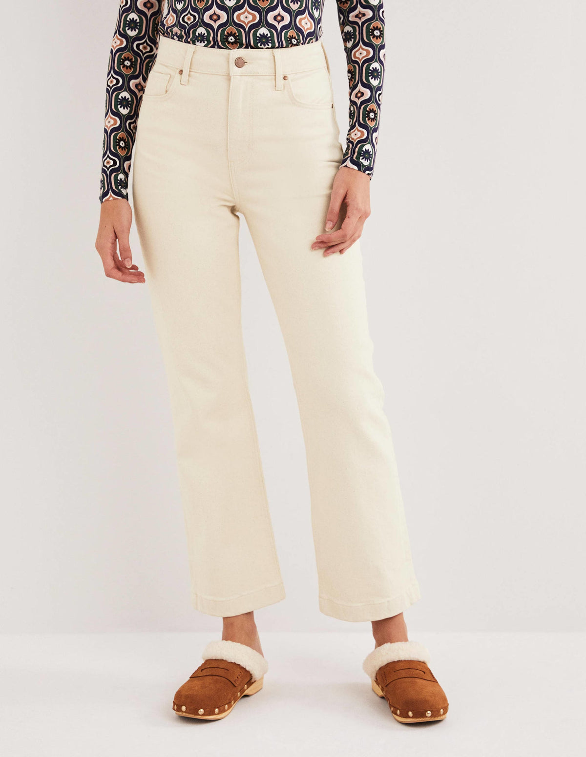 Rigid Cropped Flare Jeans-Ecru - Image 5