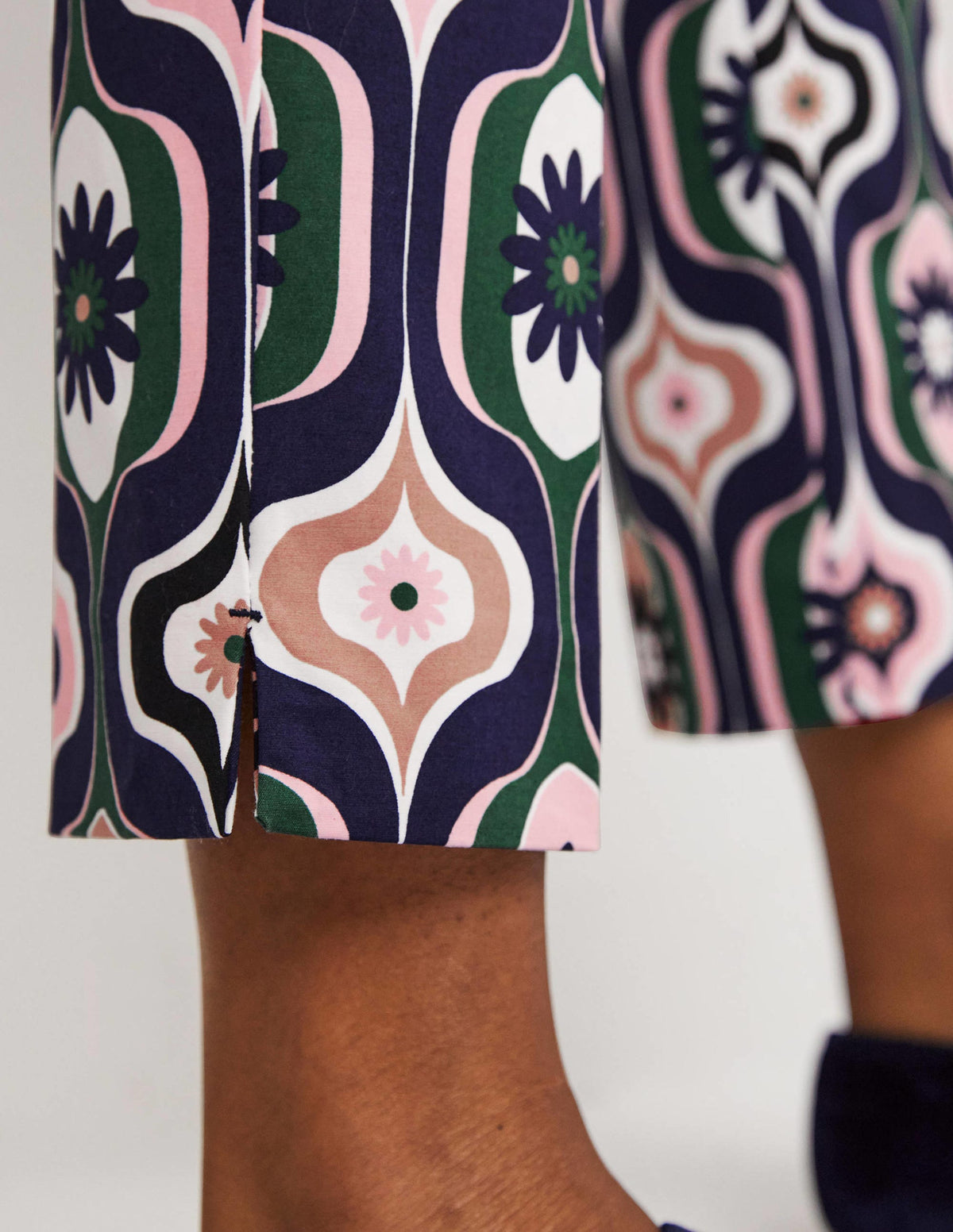 Richmond 7/8 Pants-Multi, Geo Swirl - Image 6
