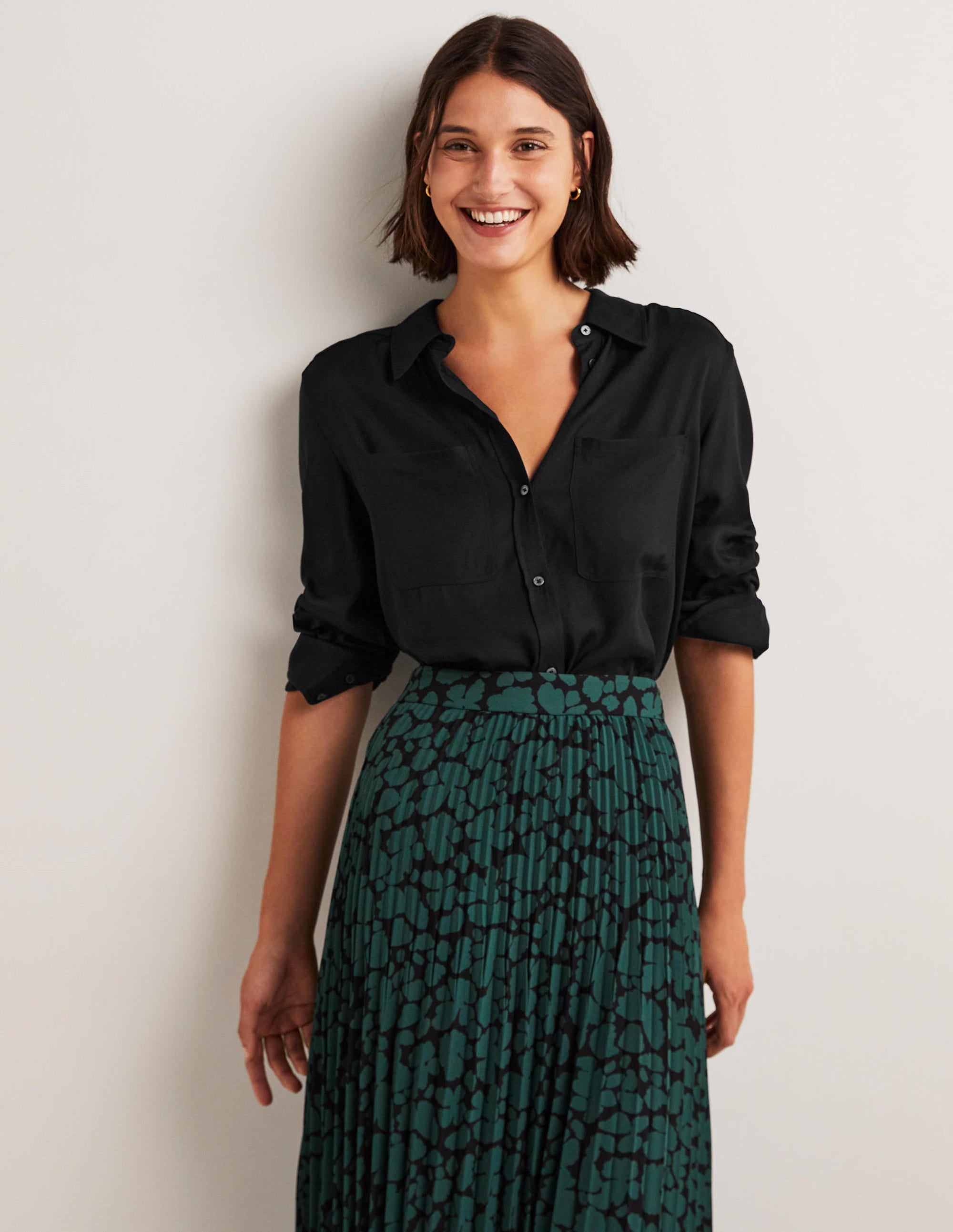 Longline Pocket Detail Shirt-Black - Image 1