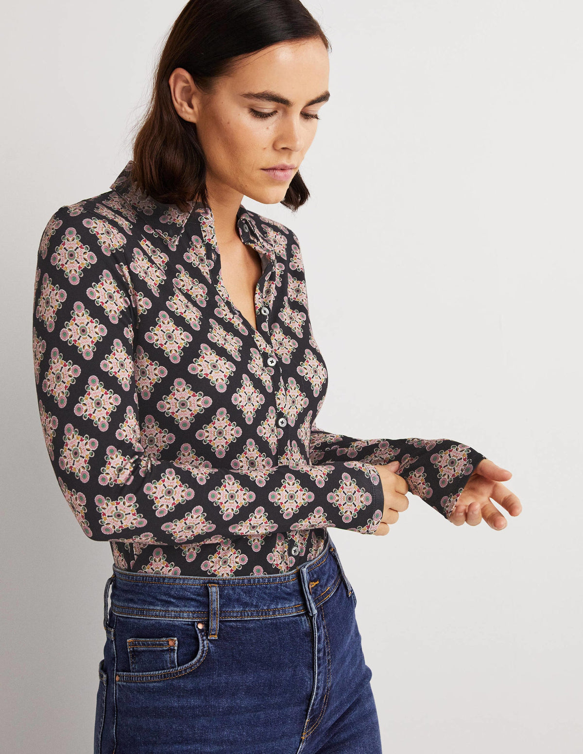Fitted Jersey Shirt-Multi, Daisy Illusion Tile - Image 4