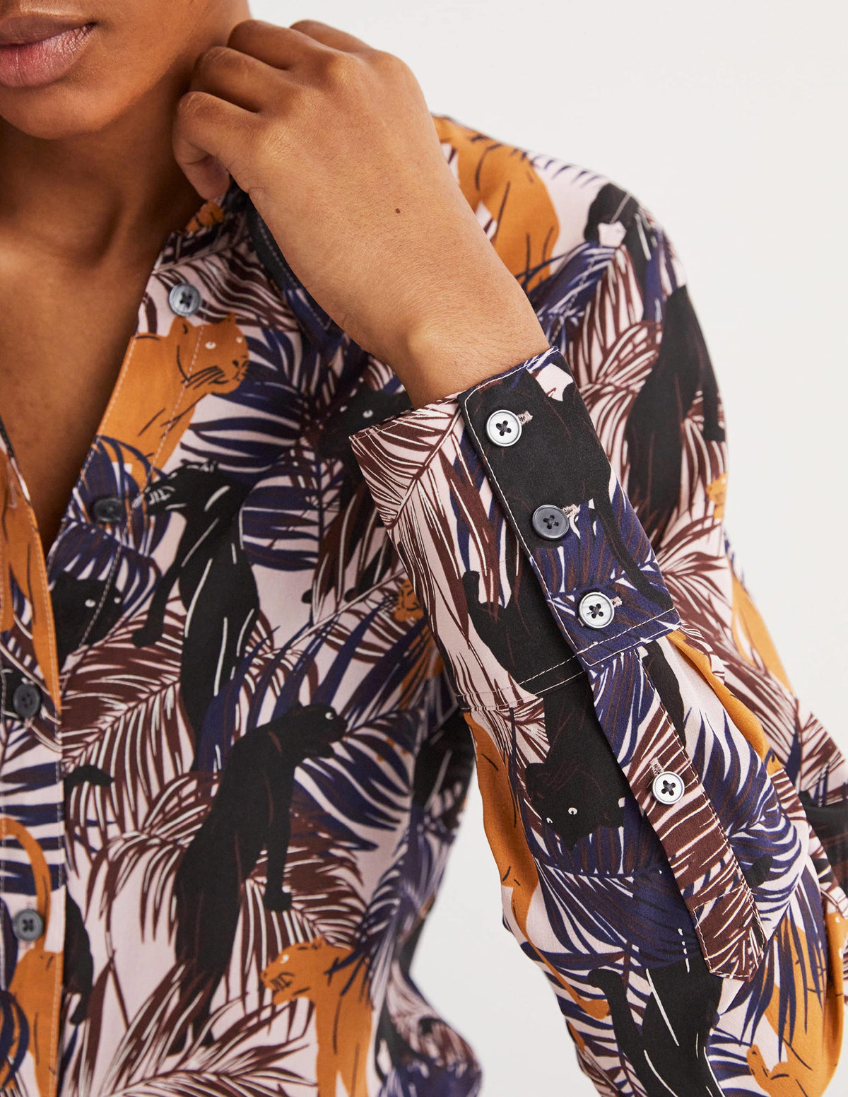 Silk Shirt-Milkshake, Tropic Panther-2