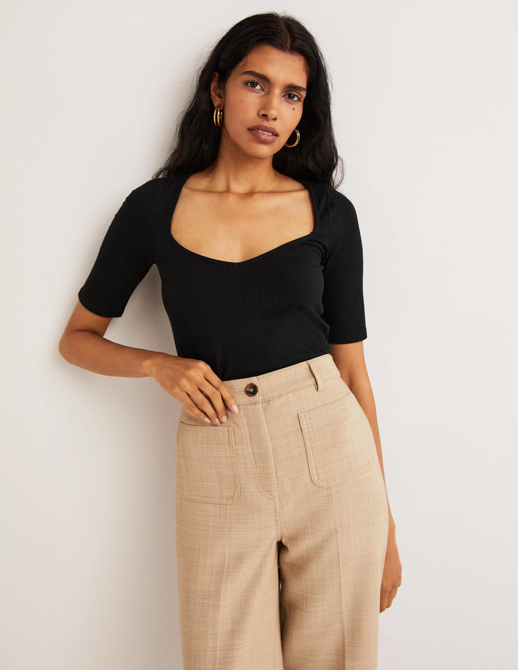 Soft Ribbed Sweetheart T-shirt-Black - Image 1