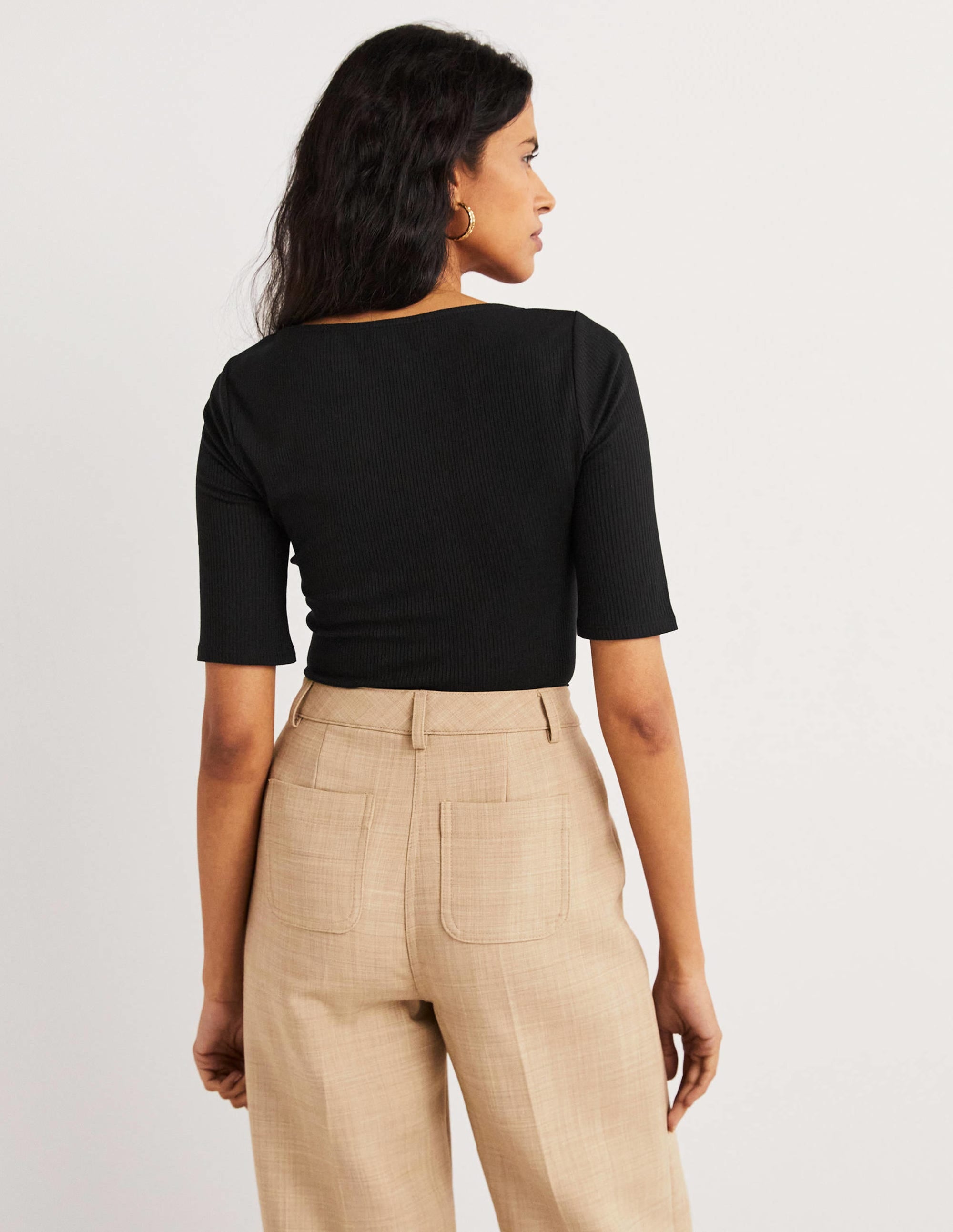 Soft Ribbed Sweetheart T-shirt-Black - Image 3
