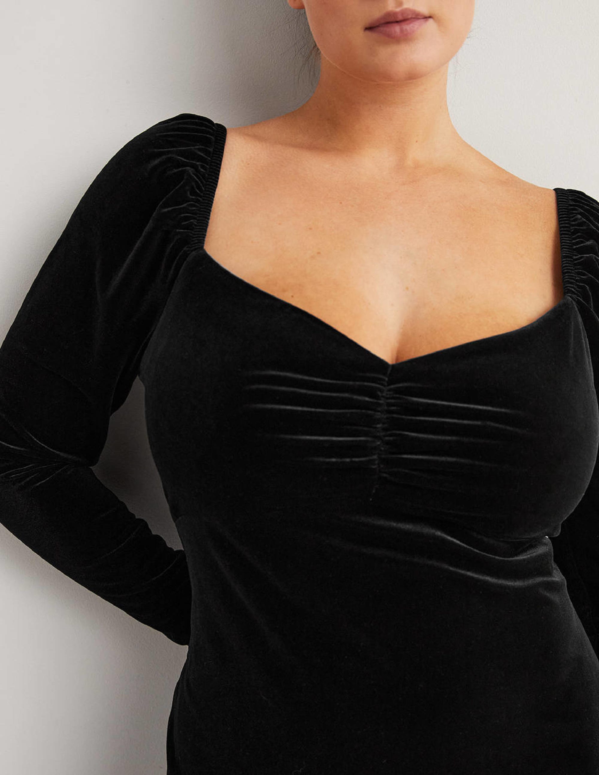 Black Velvet Sweetheart Midi Dress-Black - Image 2