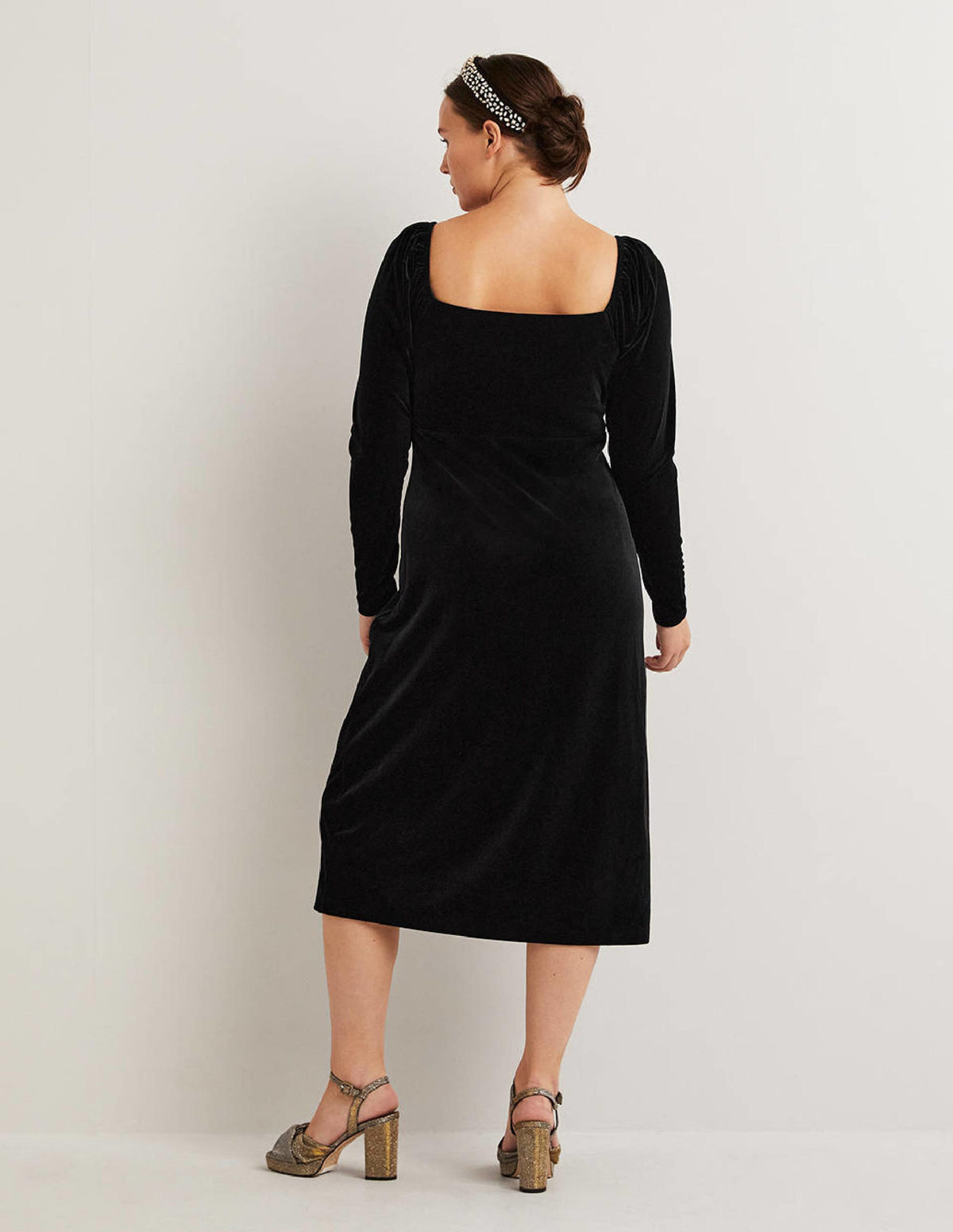 Black Velvet Sweetheart Midi Dress-Black-3