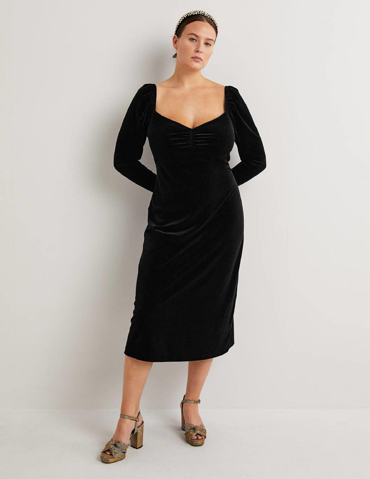 Black Velvet Sweetheart Midi Dress-Black - Image 4