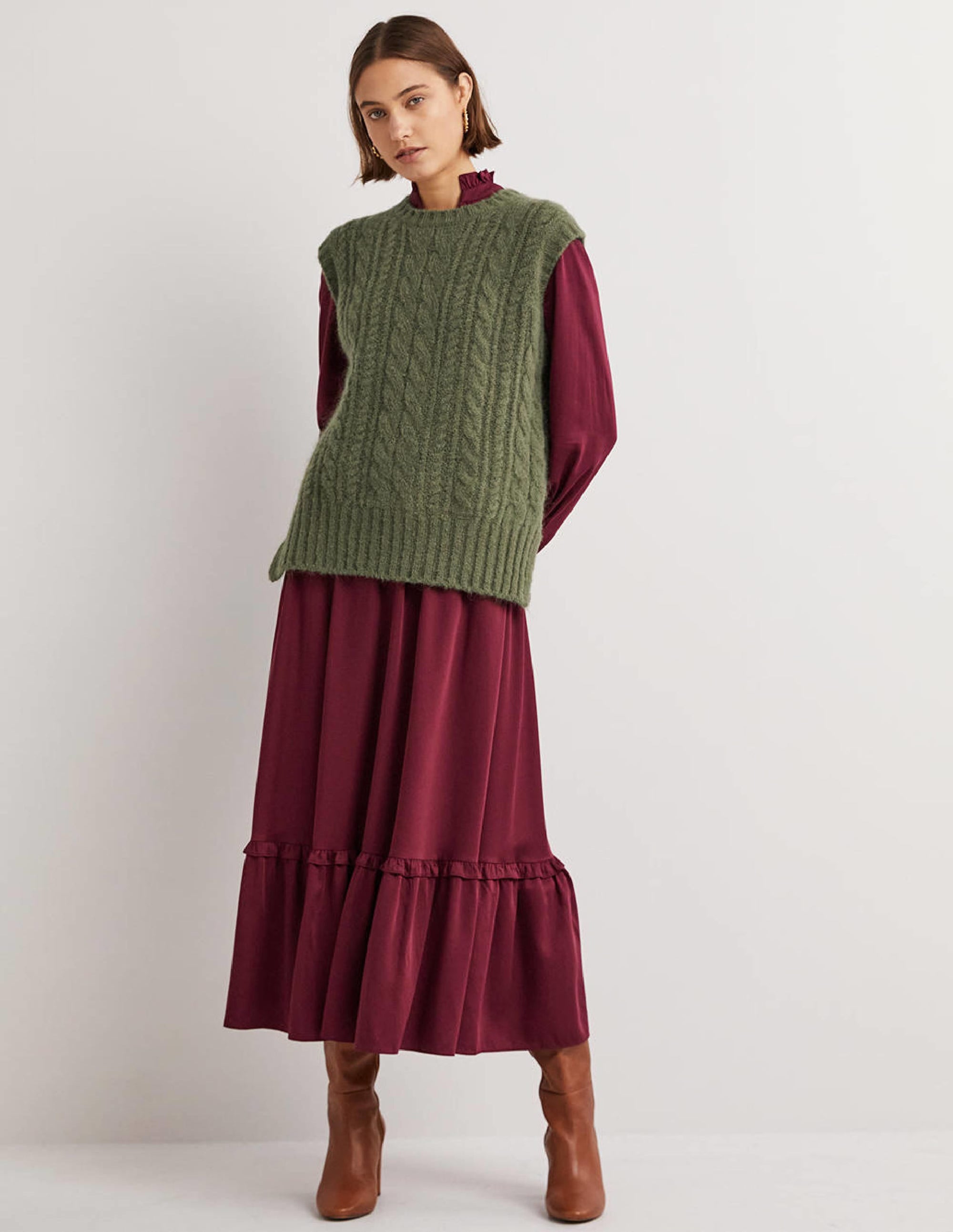 Relaxed Cable Sweater Vest-Kale Green - Image 4
