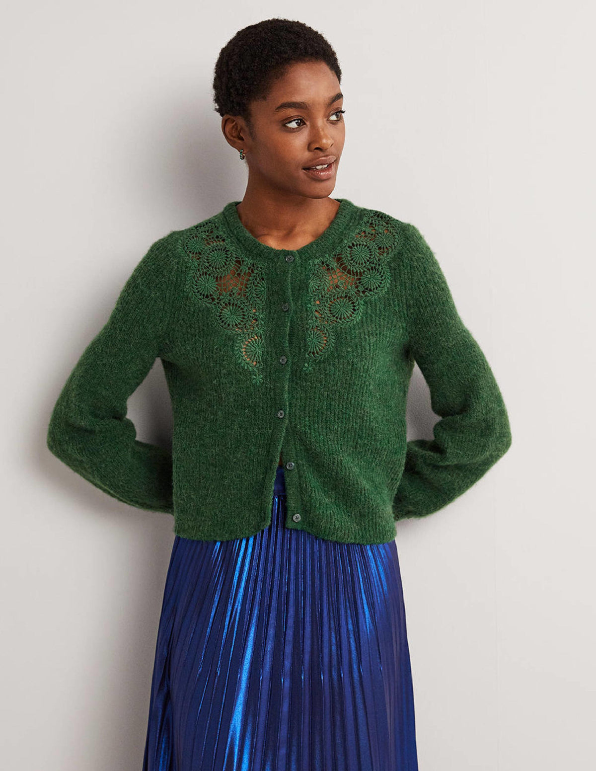 Detail Fluffy Cardigan-Hunter Green Embroidery - Image 1