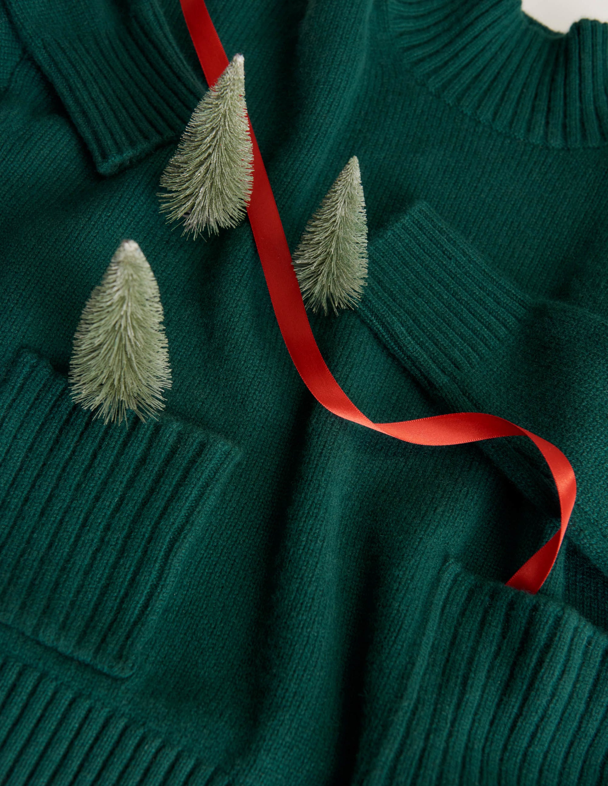 Cashmere High Neck Sweater-Trekking Green - Image 5