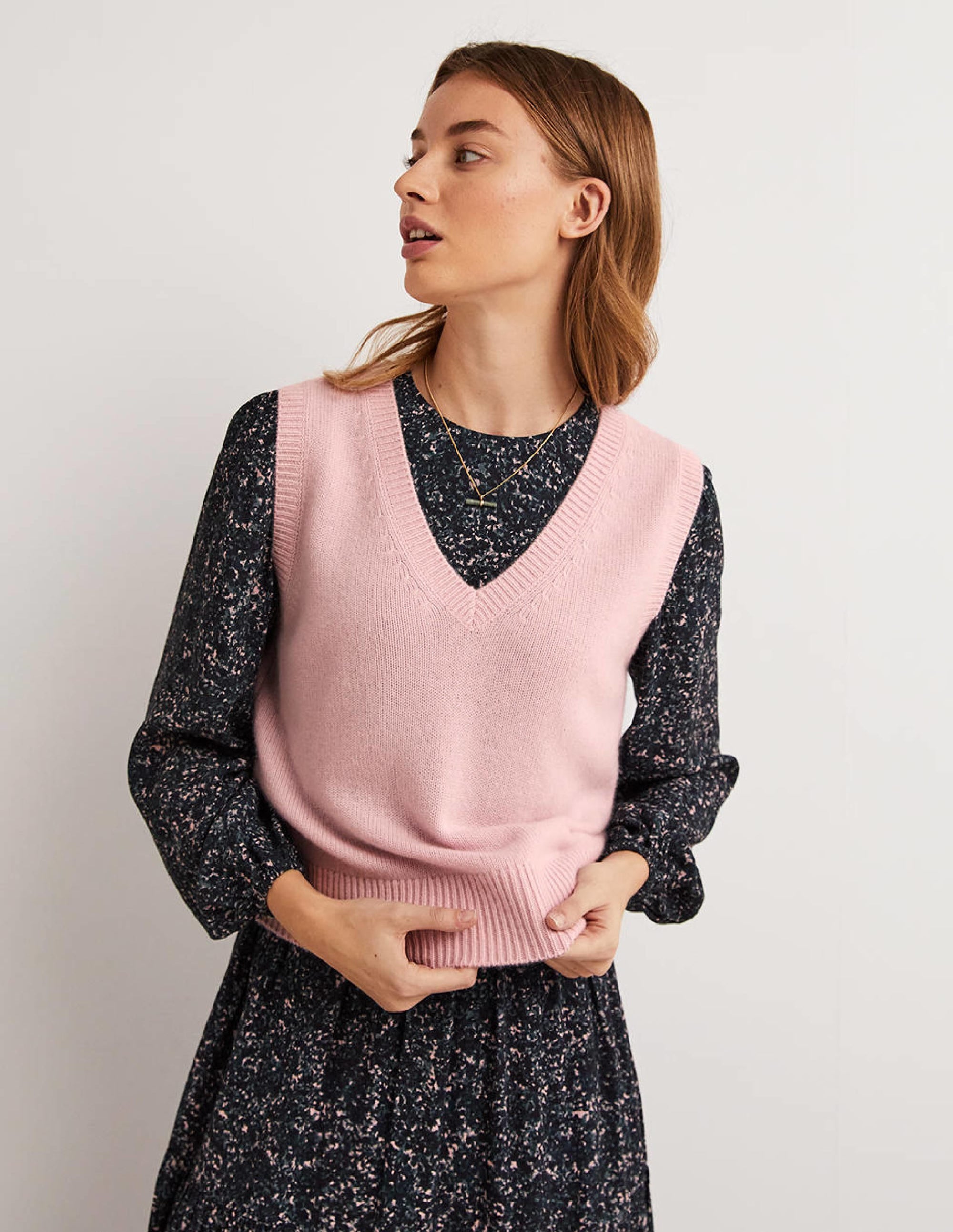 Cashmere V-Neck Sweater Vest-Coconut Ice Pink - Image 1