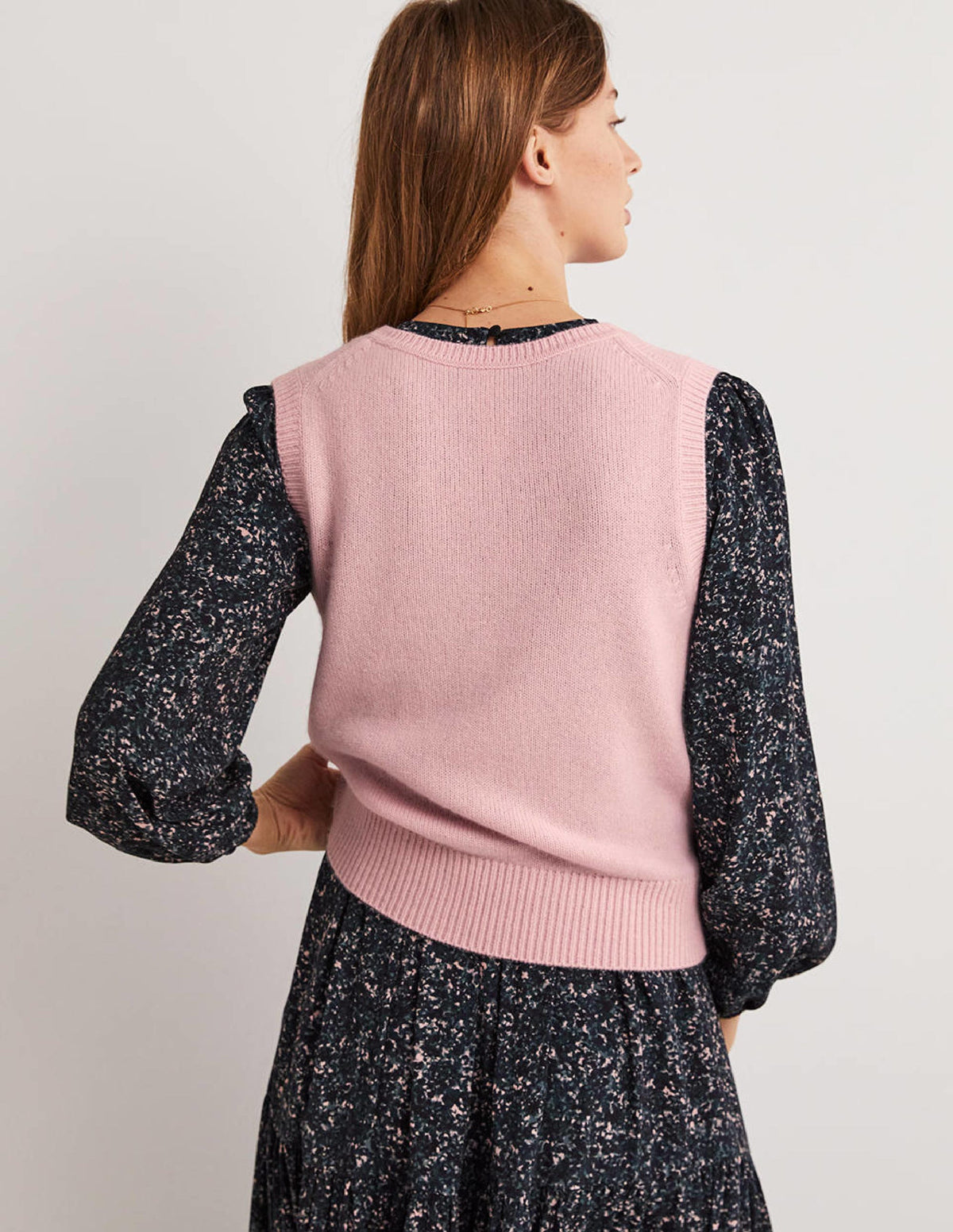 Cashmere V-Neck Sweater Vest-Coconut Ice Pink-3