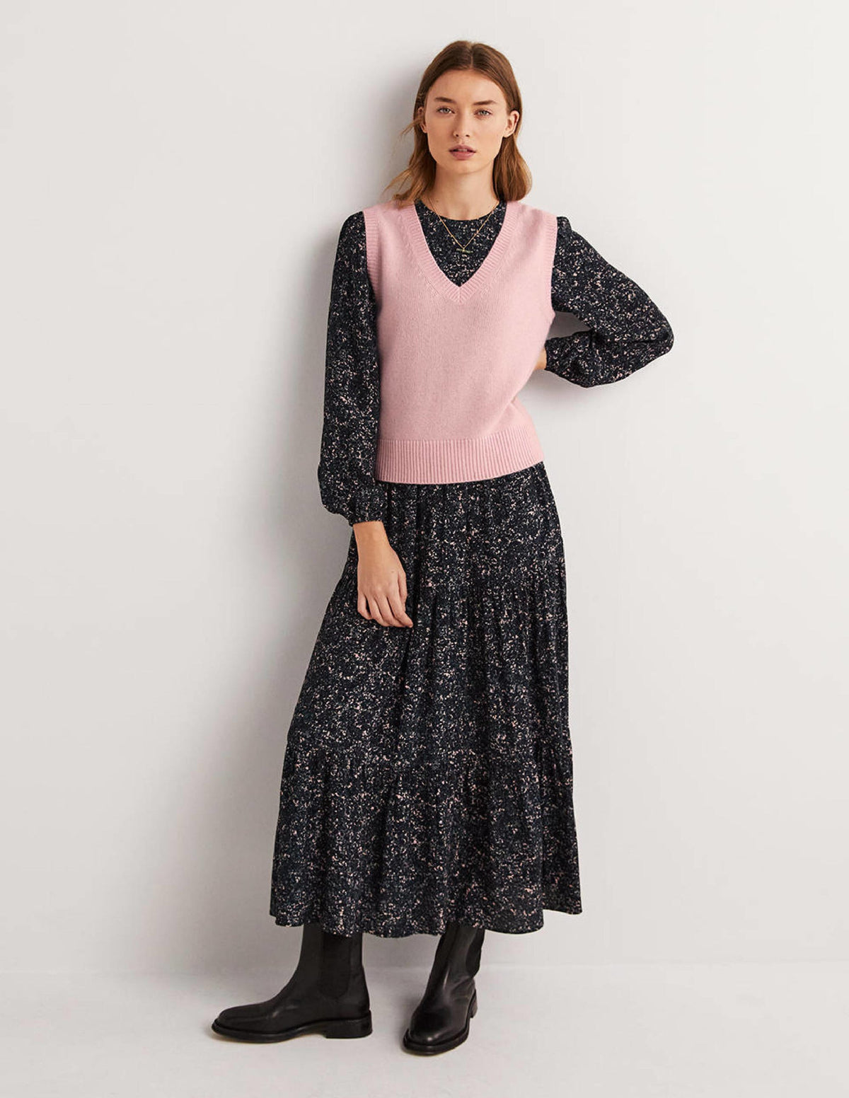 Cashmere V-Neck Sweater Vest-Coconut Ice Pink-4