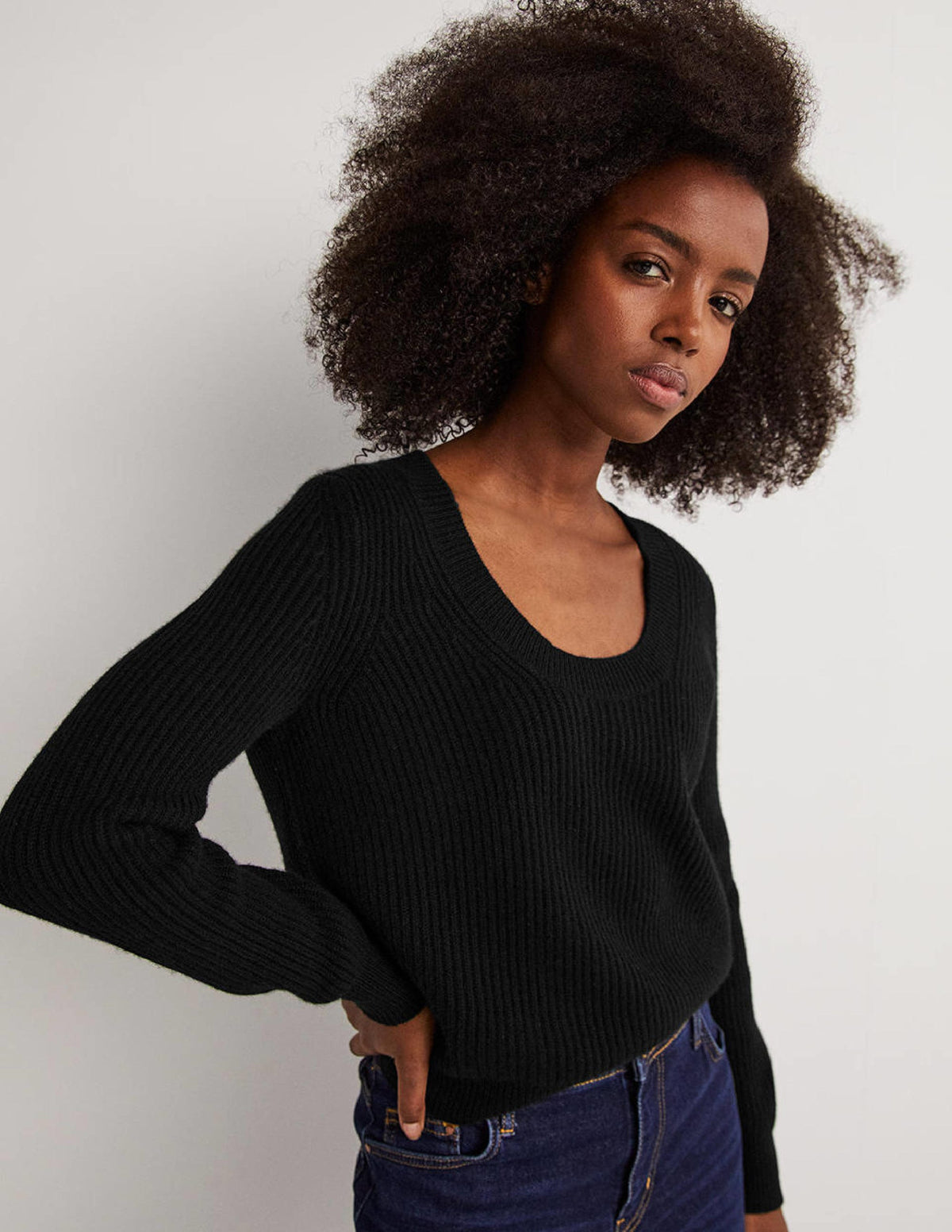 Cashmere Scoop Neck Sweater-Black - Image 4