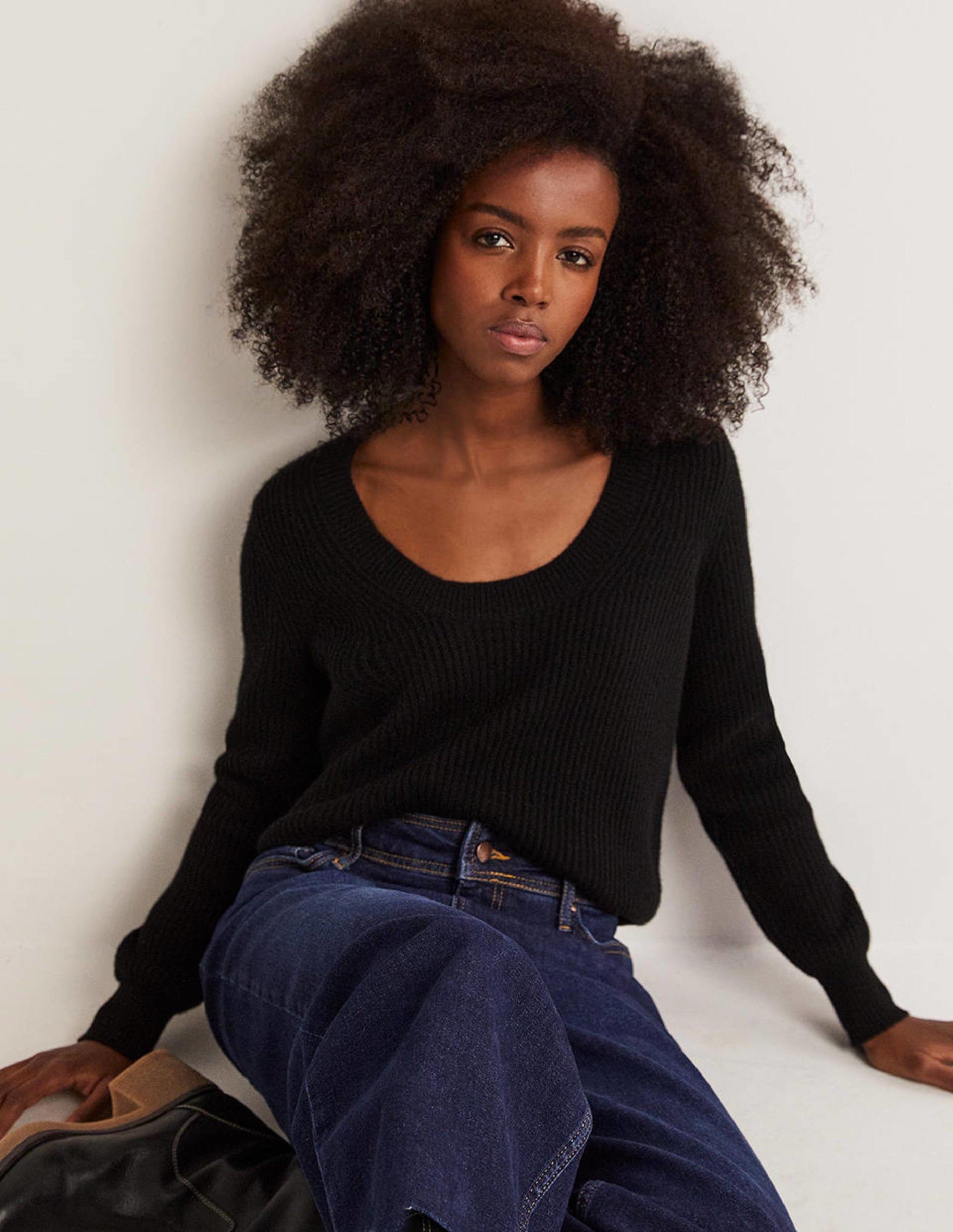Cashmere Scoop Neck Sweater-Black-5