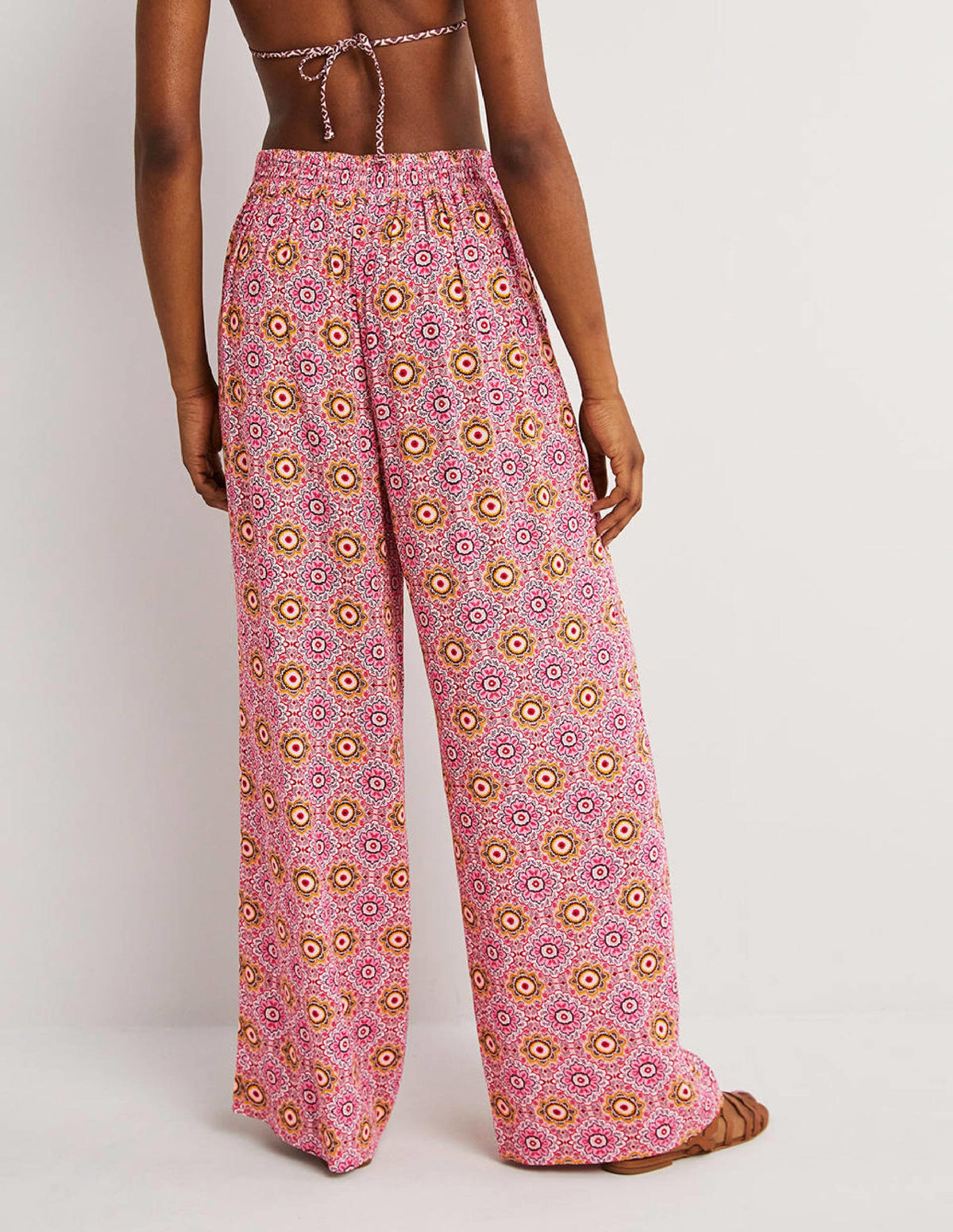 Grace Crinkle Wide Leg Pants-Milkshake, Paradise Garden - Image 3