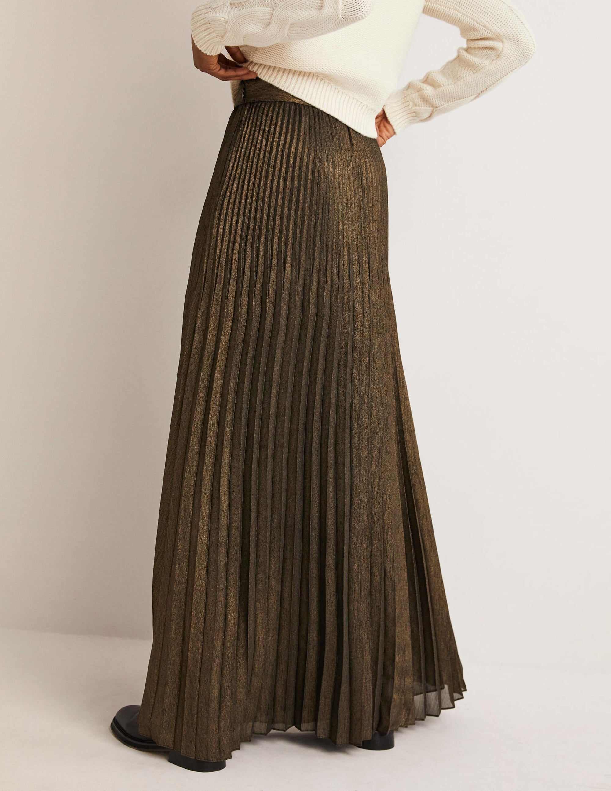 Pleated Party Maxi Skirt-Metallic Foil - Image 4