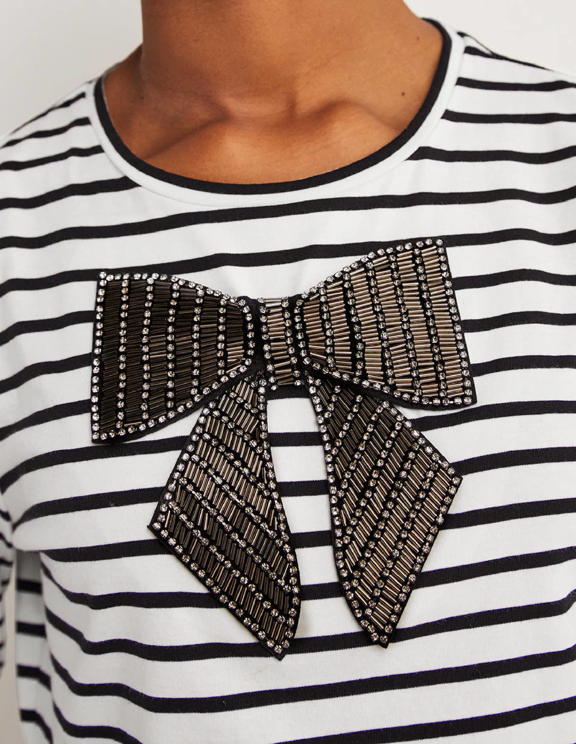 Detail Breton Top-Ivory/ Black, Embellished bow - Image 2