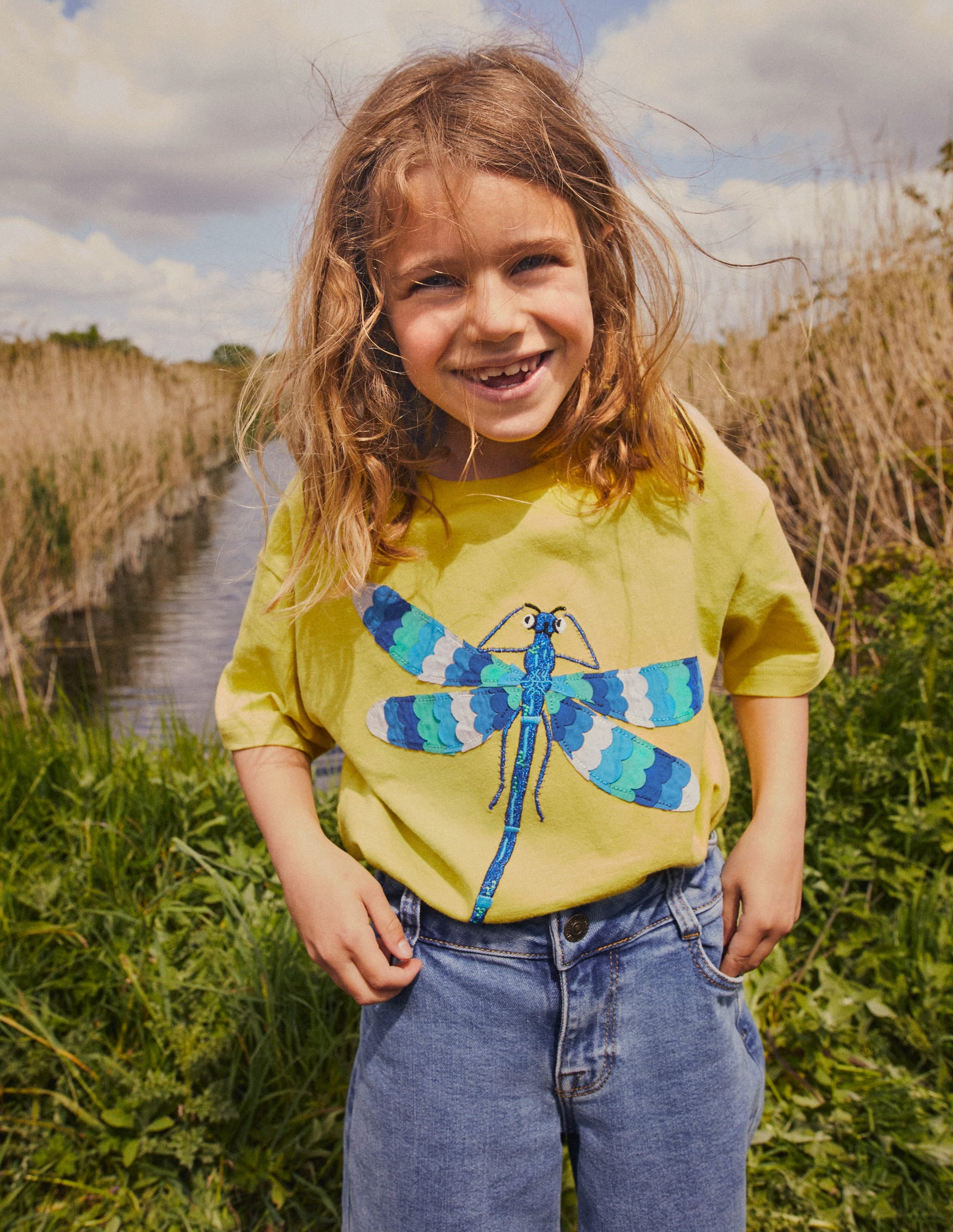 Dragonfly-Appliqué T-Shirt-Gooseberry Yellow - Image 5