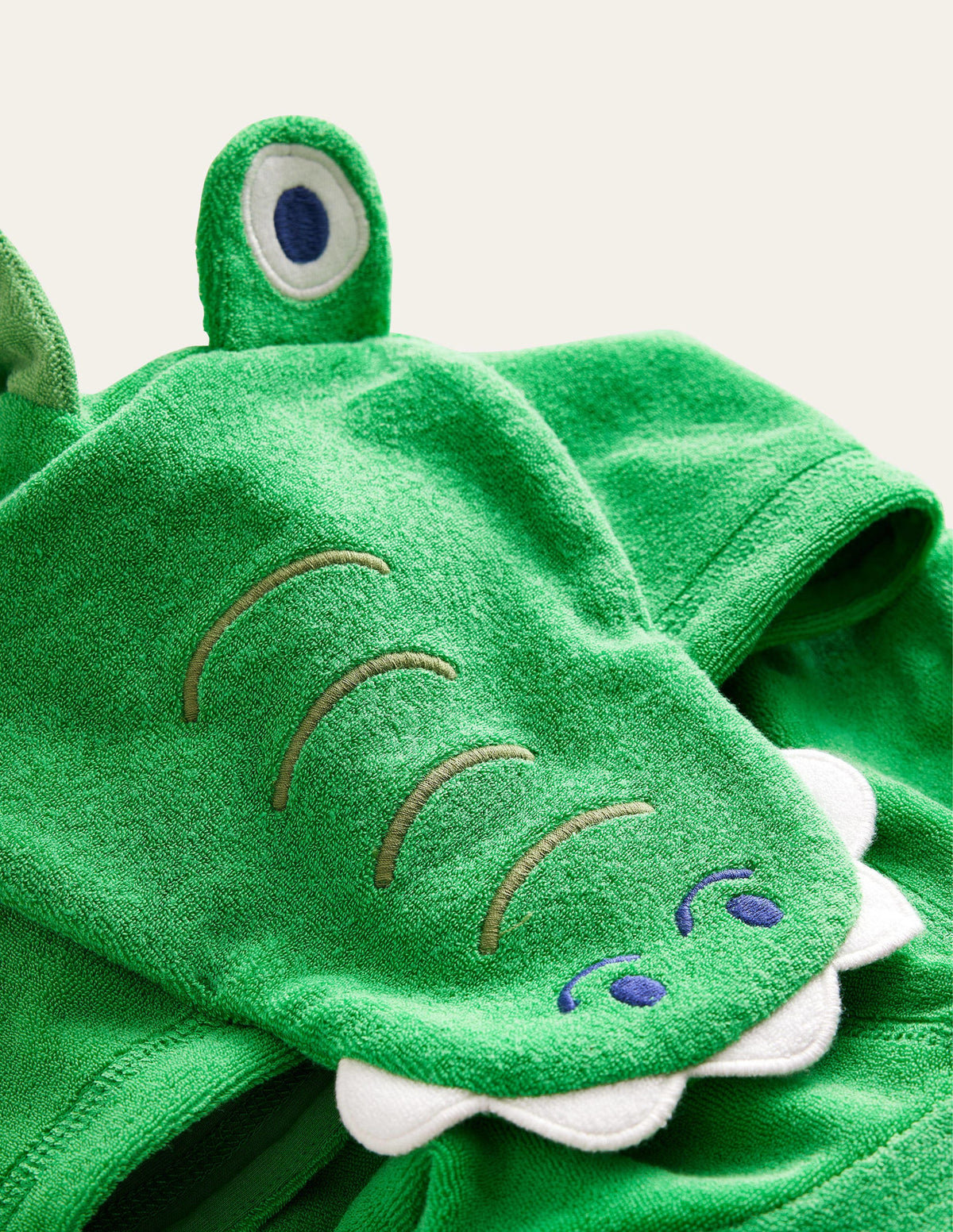 Appliqué Towelling Throw-on-Green/Ivory Crocodile-3