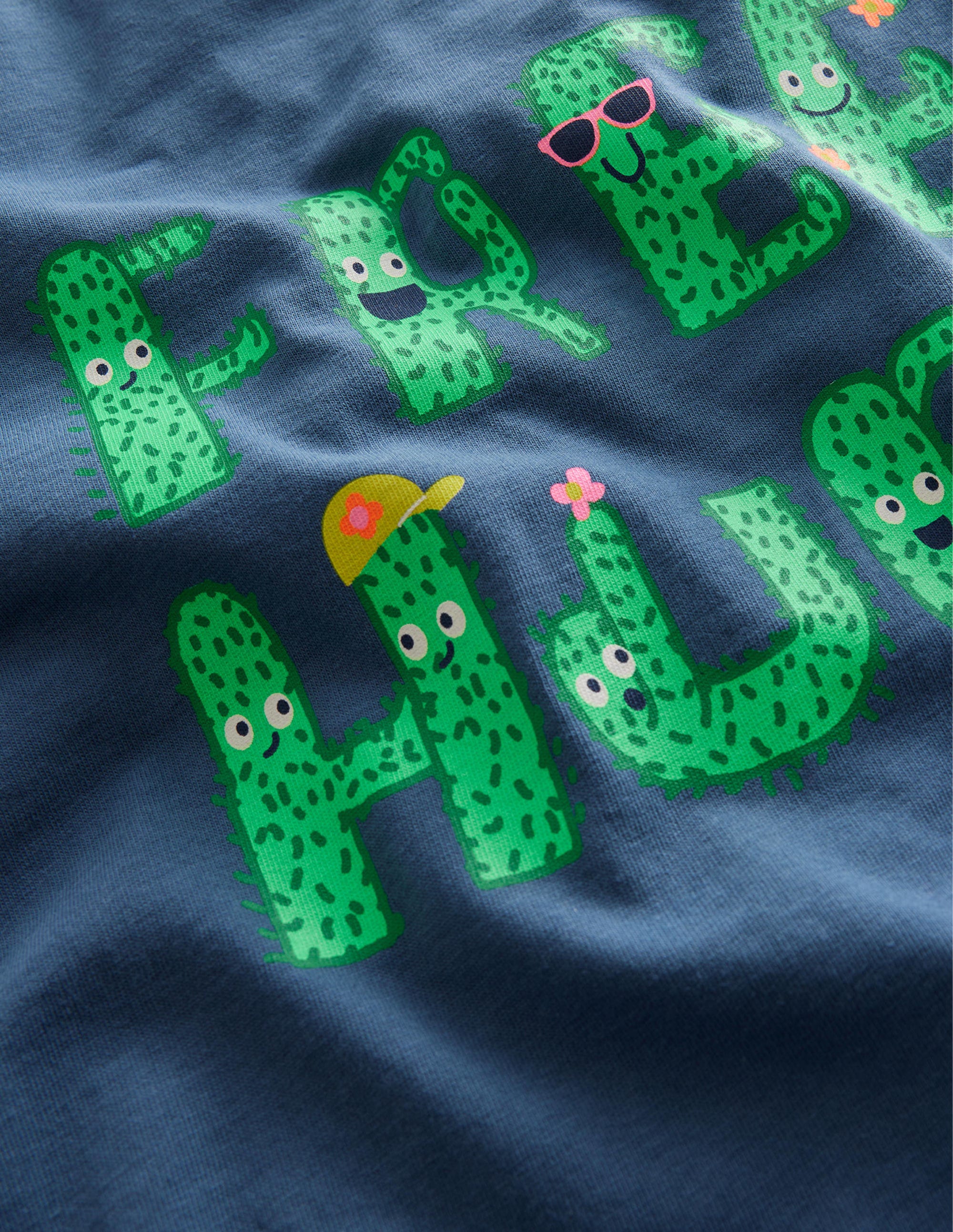 Graphic T-shirt-Robot Blue Free Hugs - Image 3