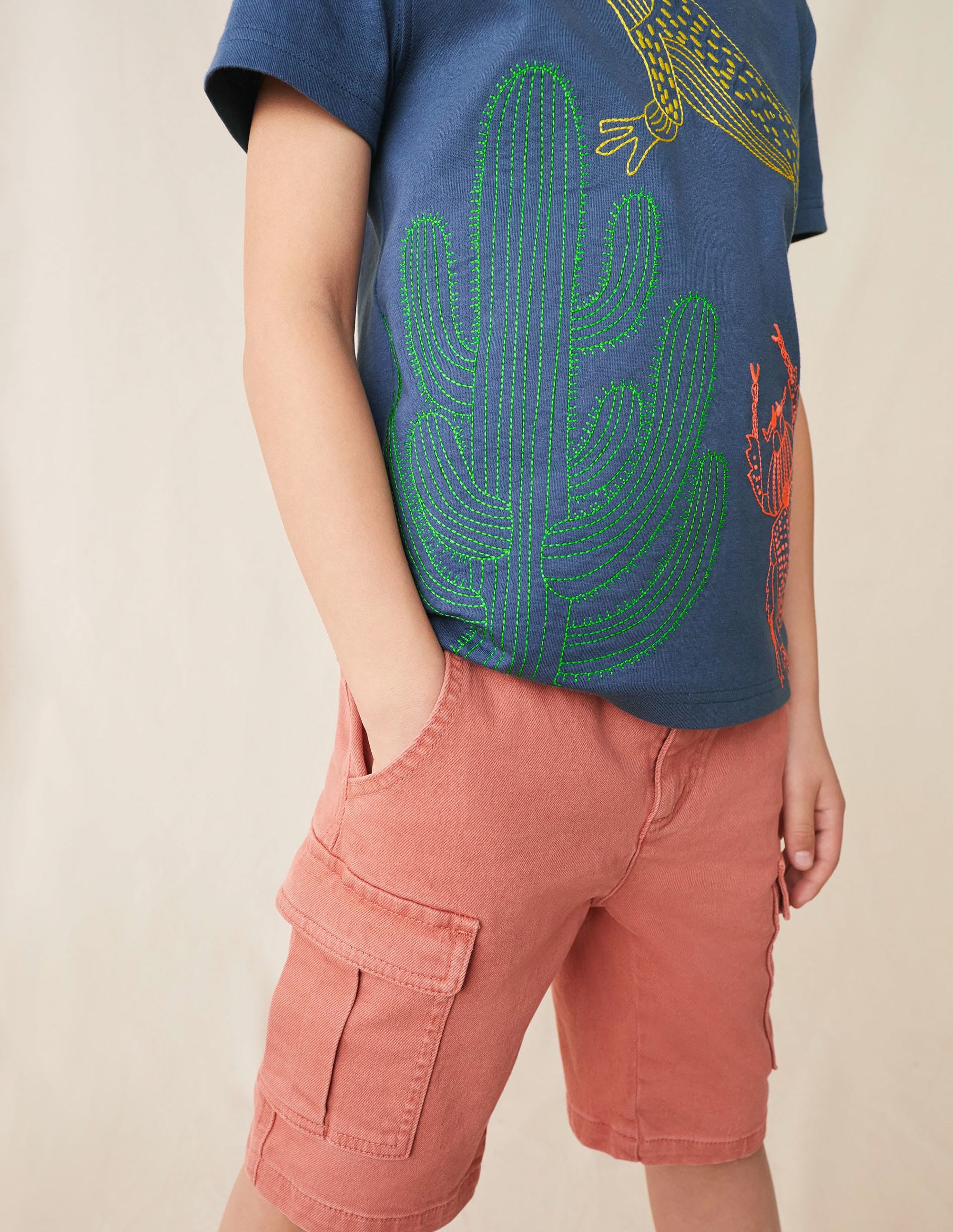 Chunky Stitch T-shirt-Robot Blue Lizard - Image 5