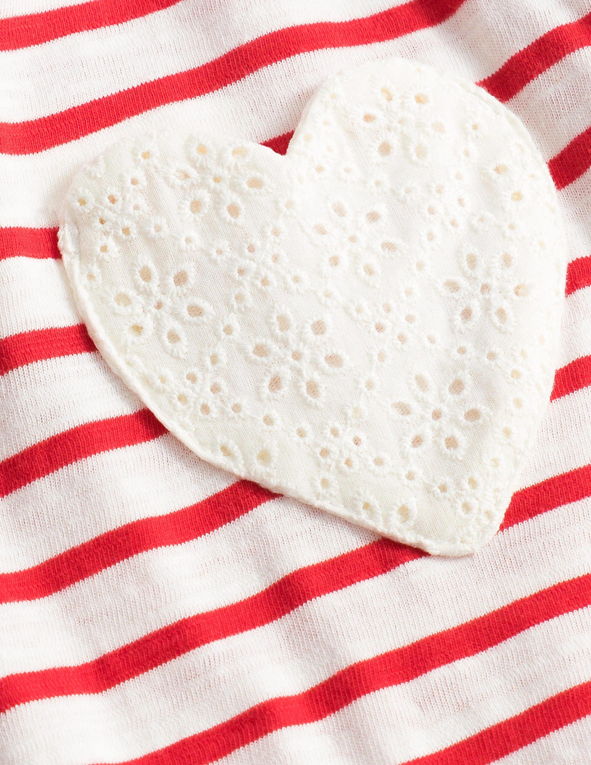 Broderie Pocket T-shirt-Strawberry Tart/Ivory-3