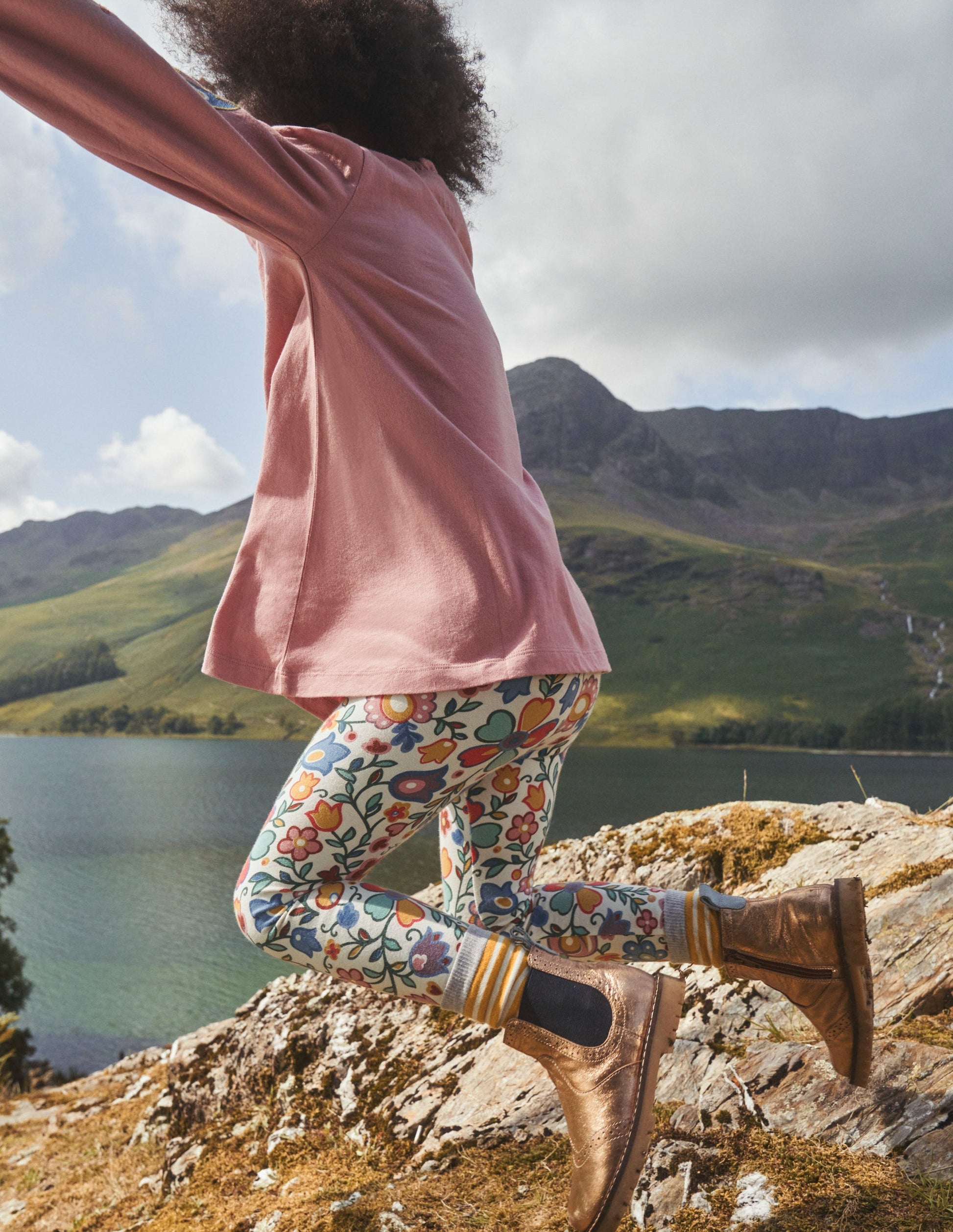 Fun Cosy Leggings-Multi Folk Floral-4
