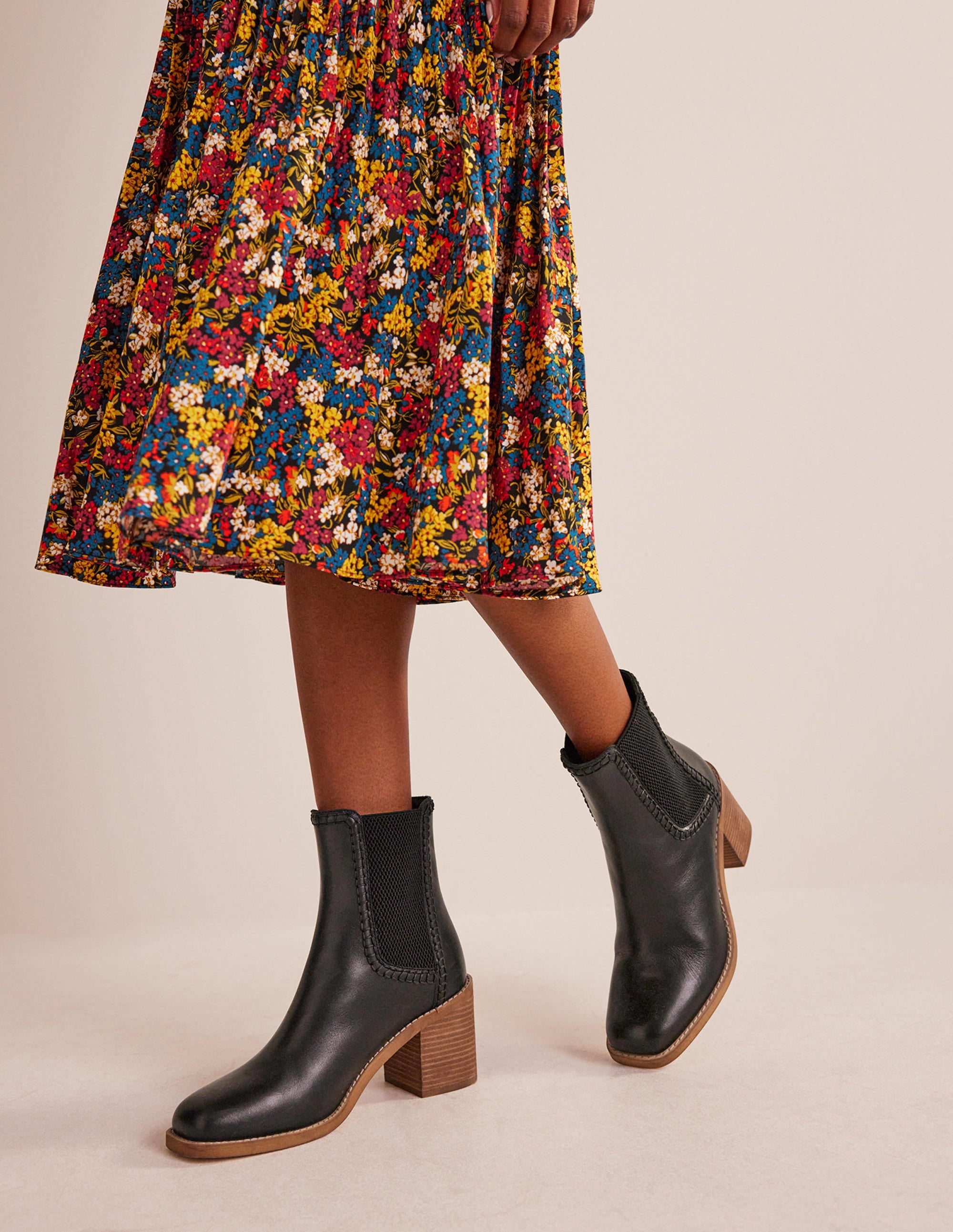 Block-Heel Chelsea Boots-Black - Image 1