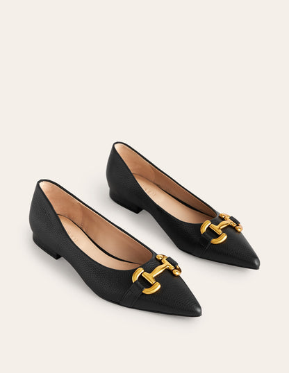 Iris Snaffle Ballet Flats-Black