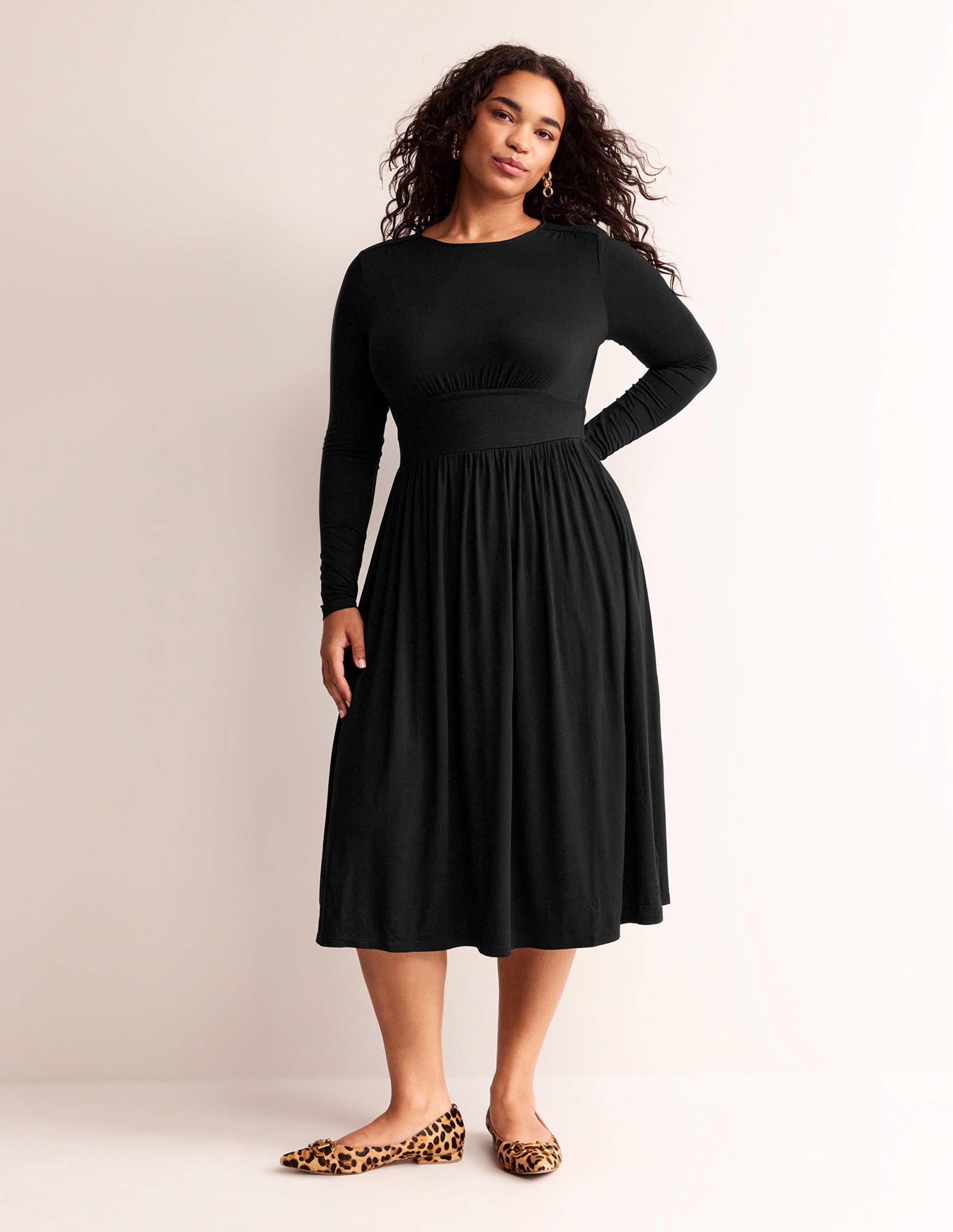 Thea Long Sleeve Midi Dress-Black - Image 5