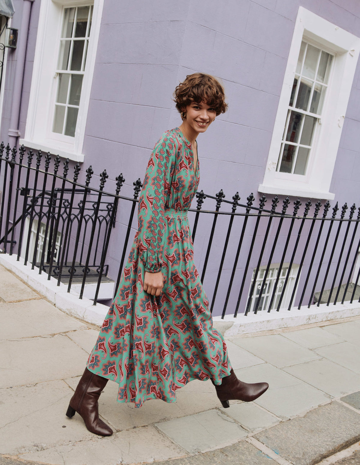 Border Print Raglan Midi Dress-Green, Paisley Amaryllis-5