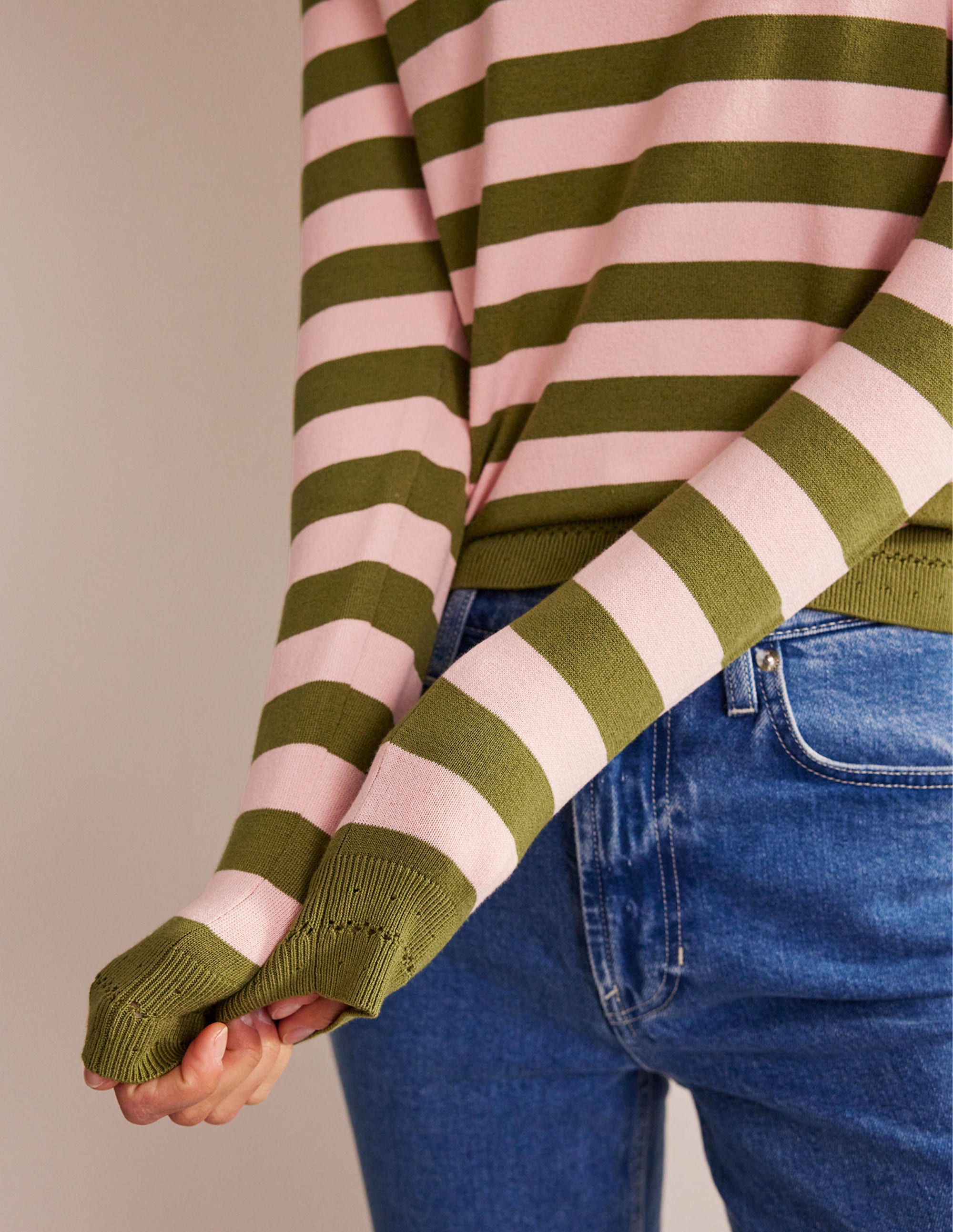 Catriona Cotton Crew Jumper-Chalky Pink and Green Olive - Image 2