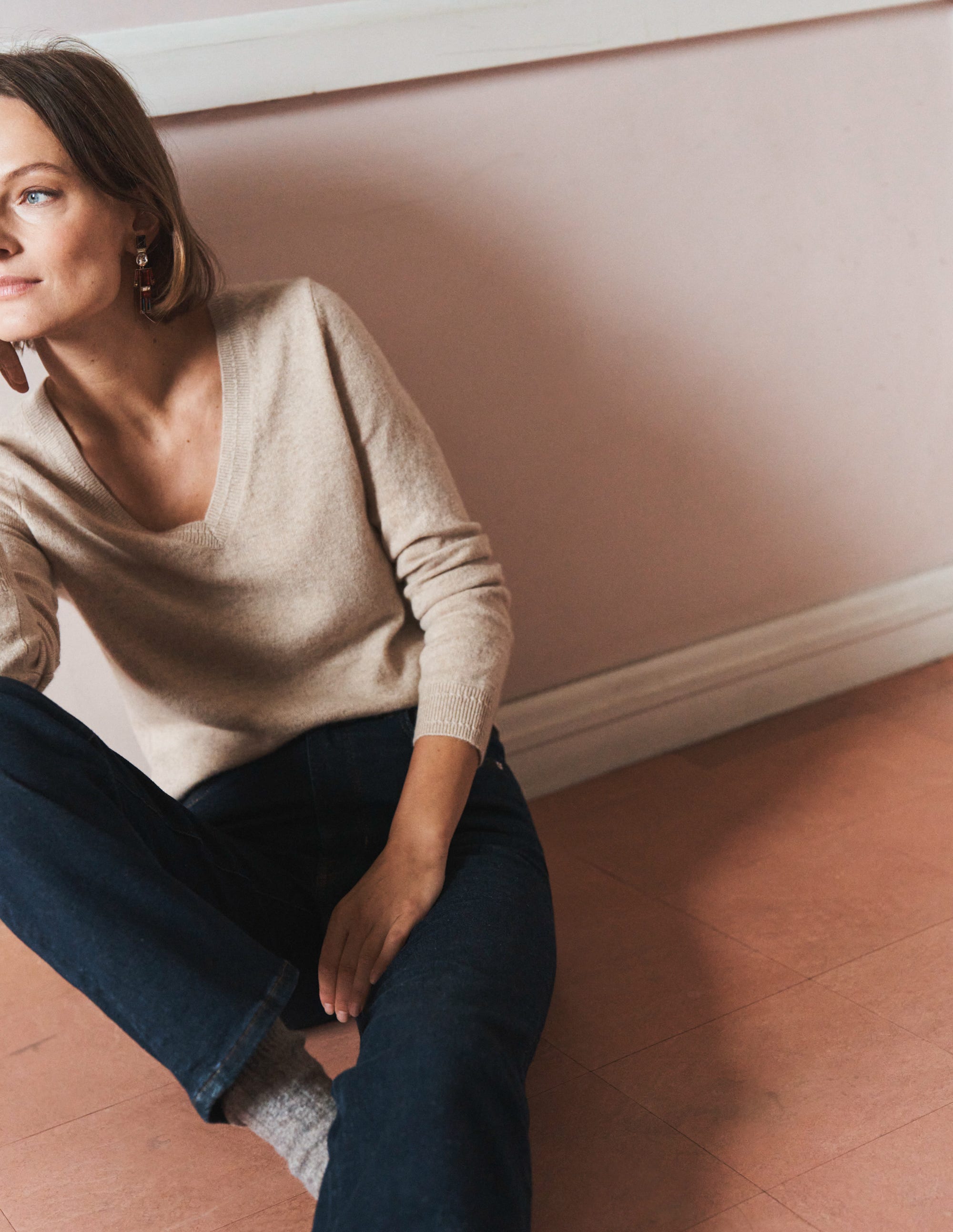 Eva Cashmere V-Neck Sweater-Chinchilla Melange - Image 5