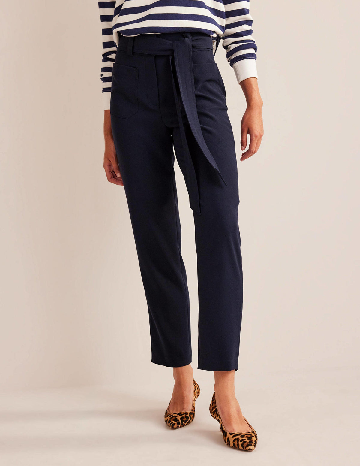 Tie-Waist Tapered Pants-Navy - Image 4