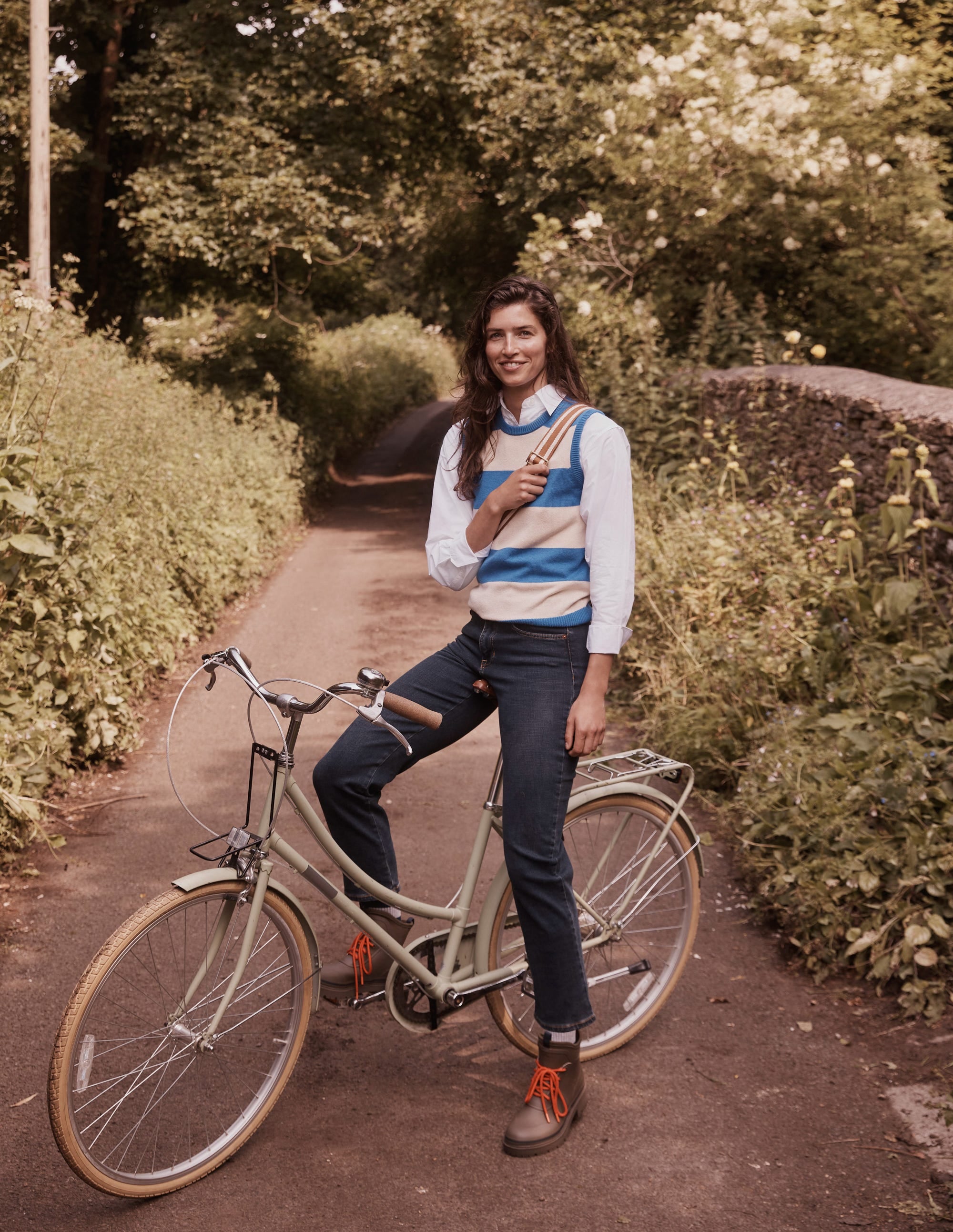 Connie Relaxed Cotton Shirt-White - Image 5