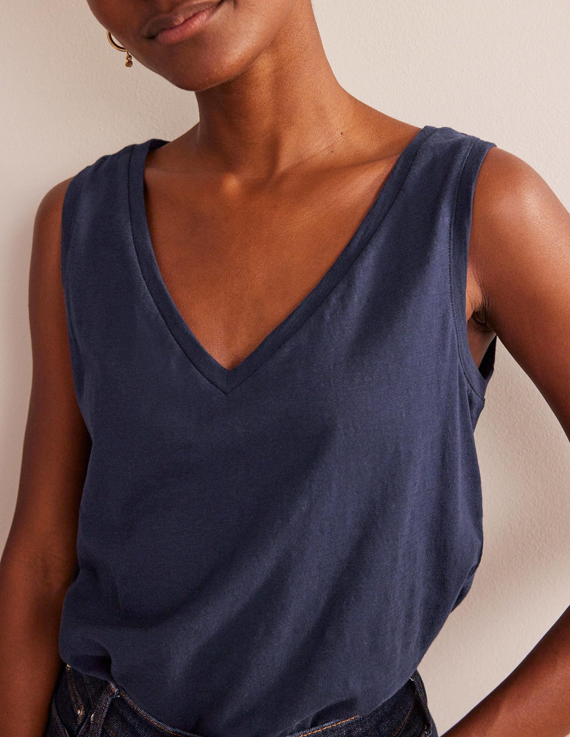 Regular V-neck Slub Vest-Navy-2