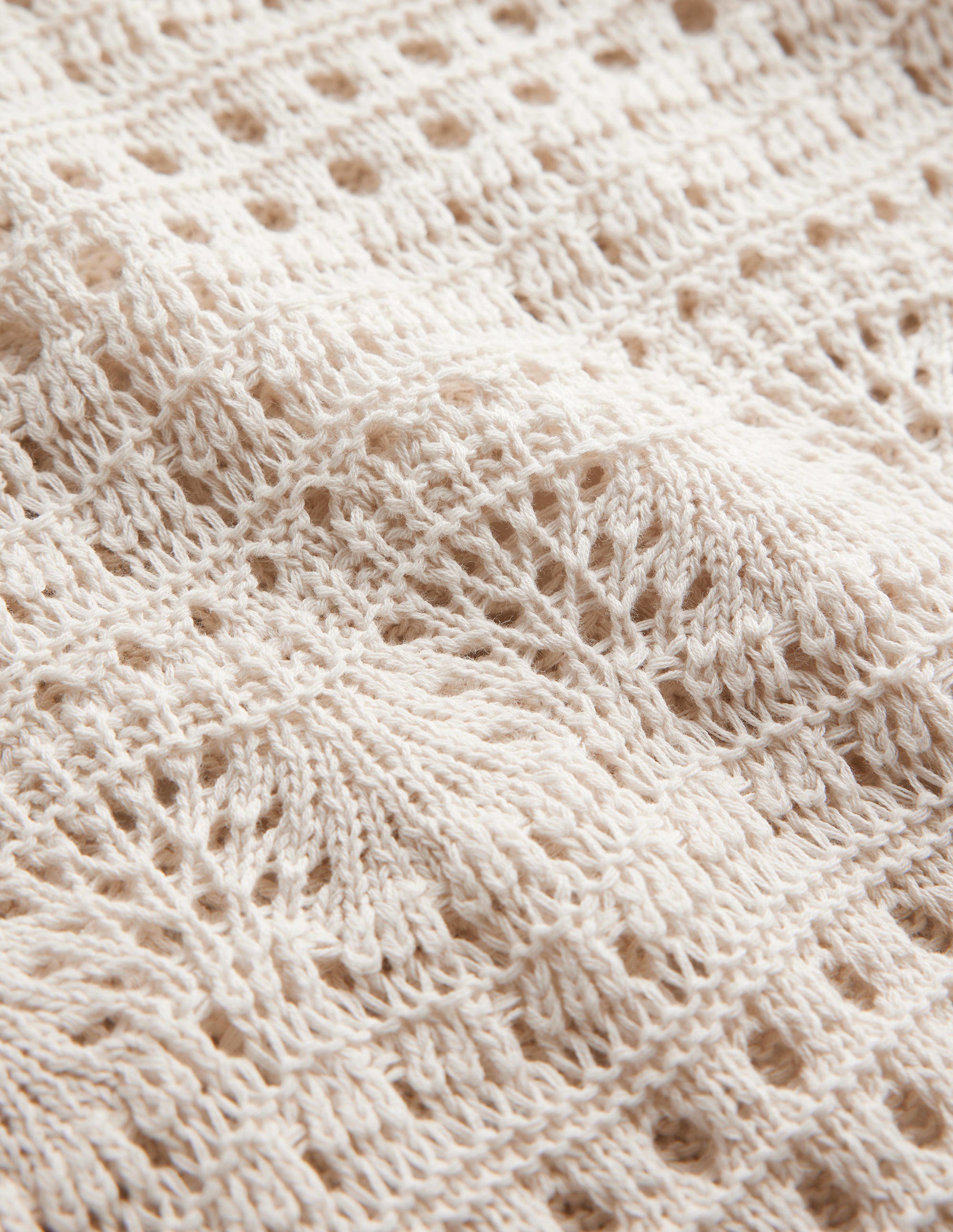 Cropped Fringe Crochet T-Shirt-Warm Ivory - Image 6